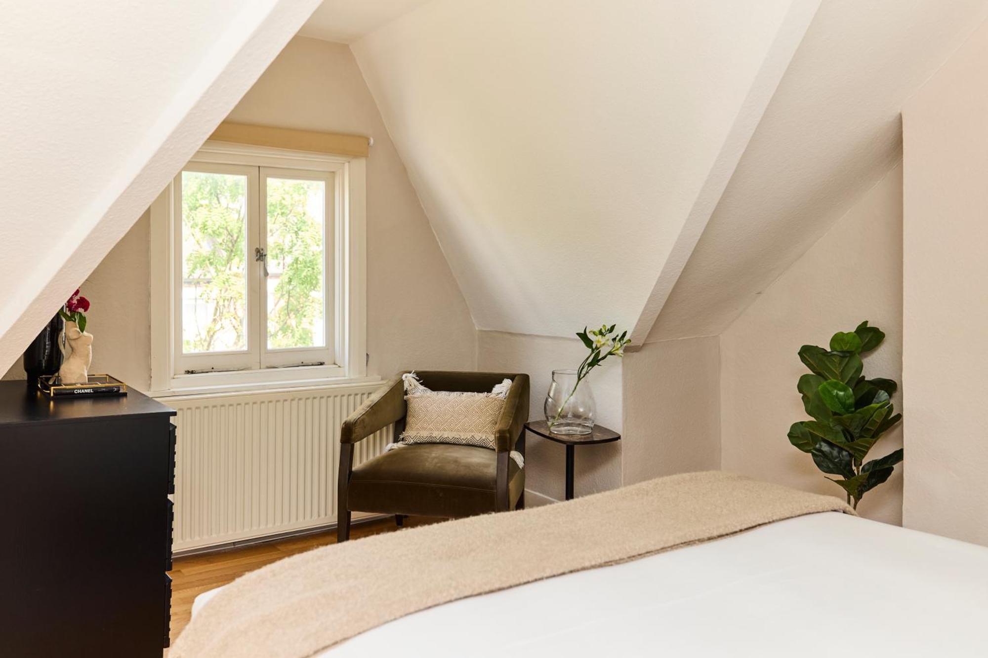 The Waterlow Park Wonder - Trendy 2bdr With Study And Patio Apartamento *