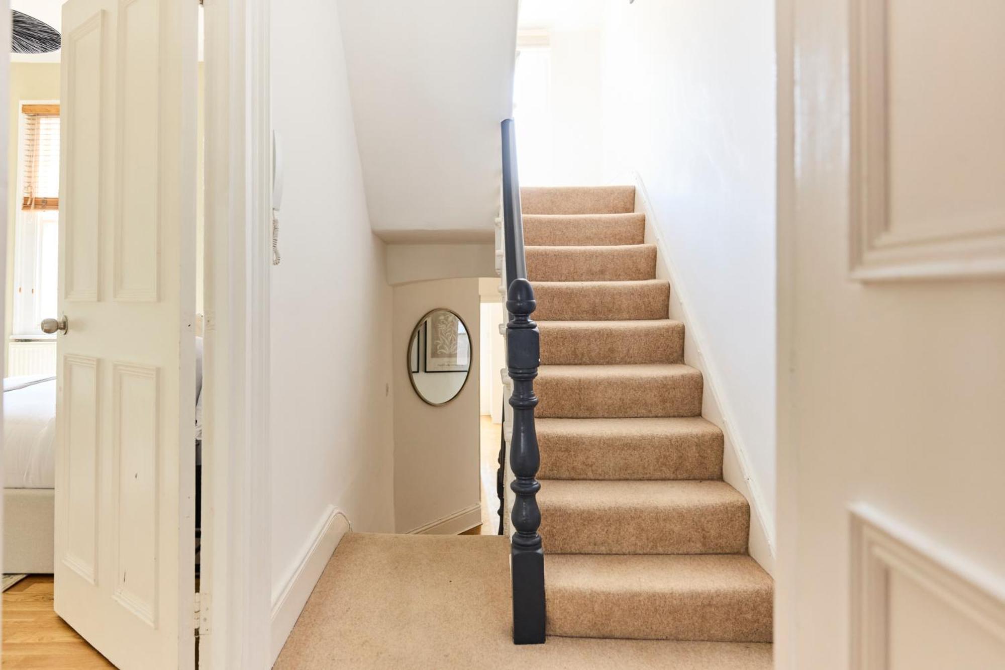 Apartment The Waterlow Park Wonder - Trendy 2bdr With Study And Patio *