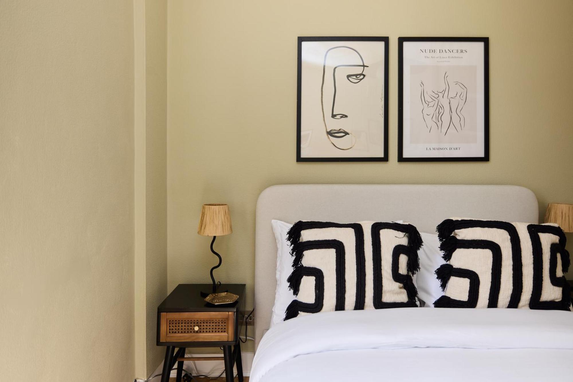 The Waterlow Park Wonder - Trendy 2bdr With Study And Patio Apartment