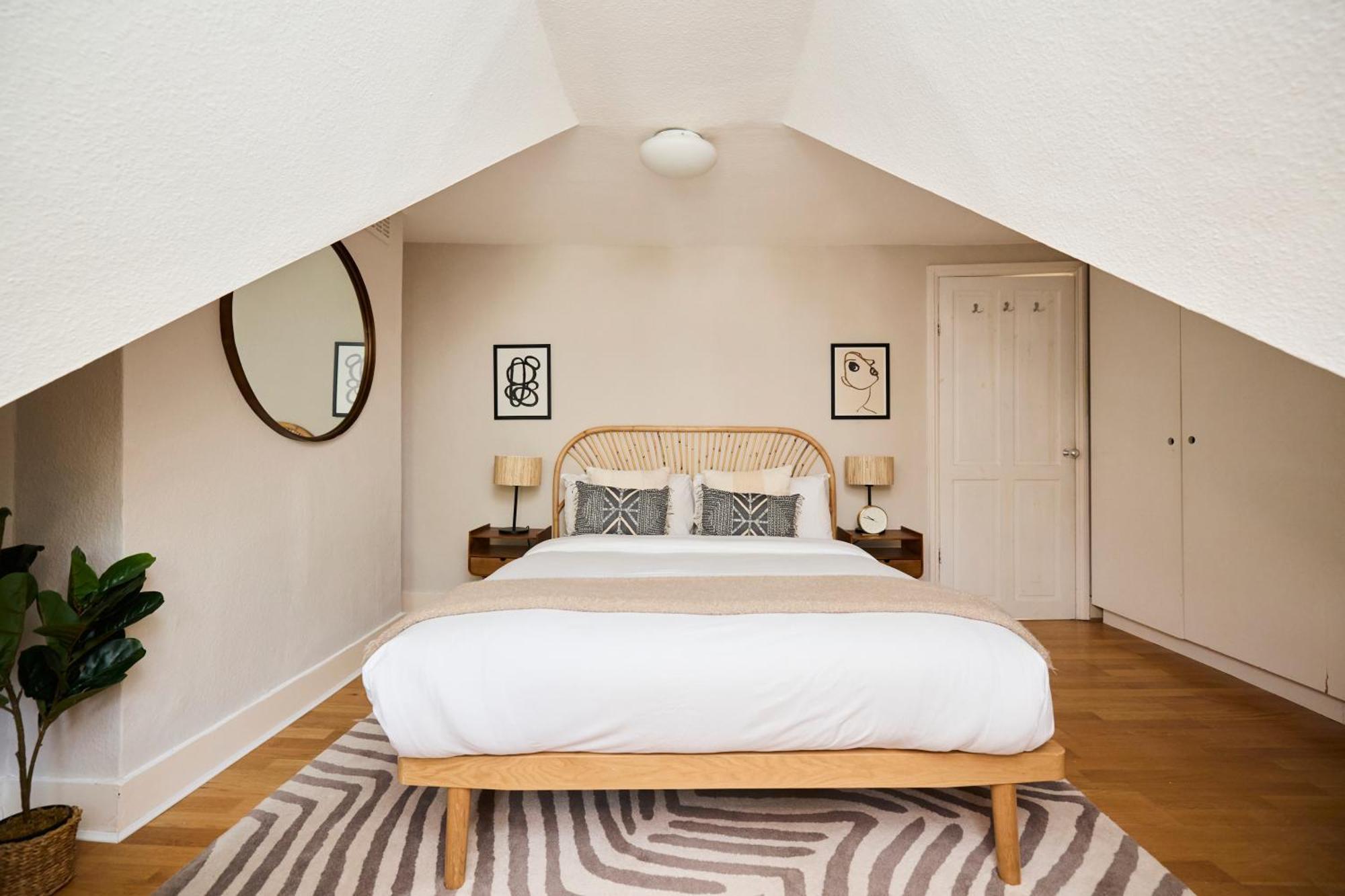 The Waterlow Park Wonder - Trendy 2bdr With Study And Patio * London
