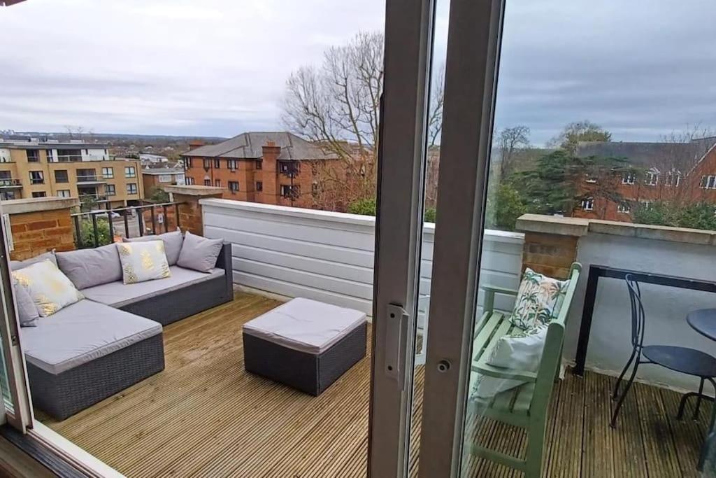 Stunning Wimbledon Flat * London