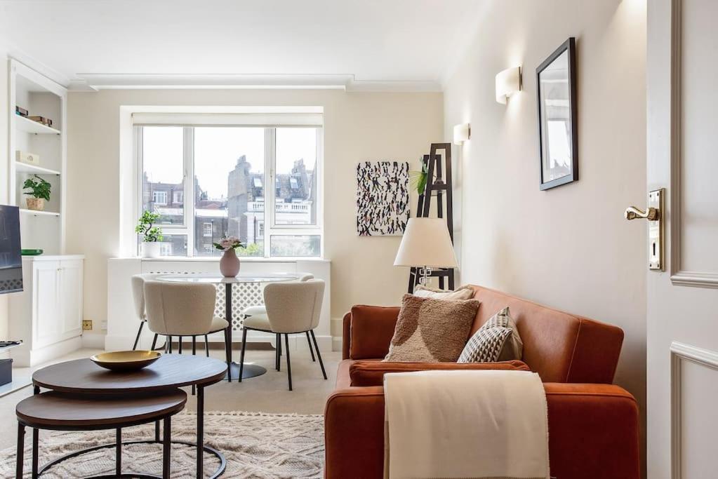 Apartment South Kensington Luxury 2 Bedroom London