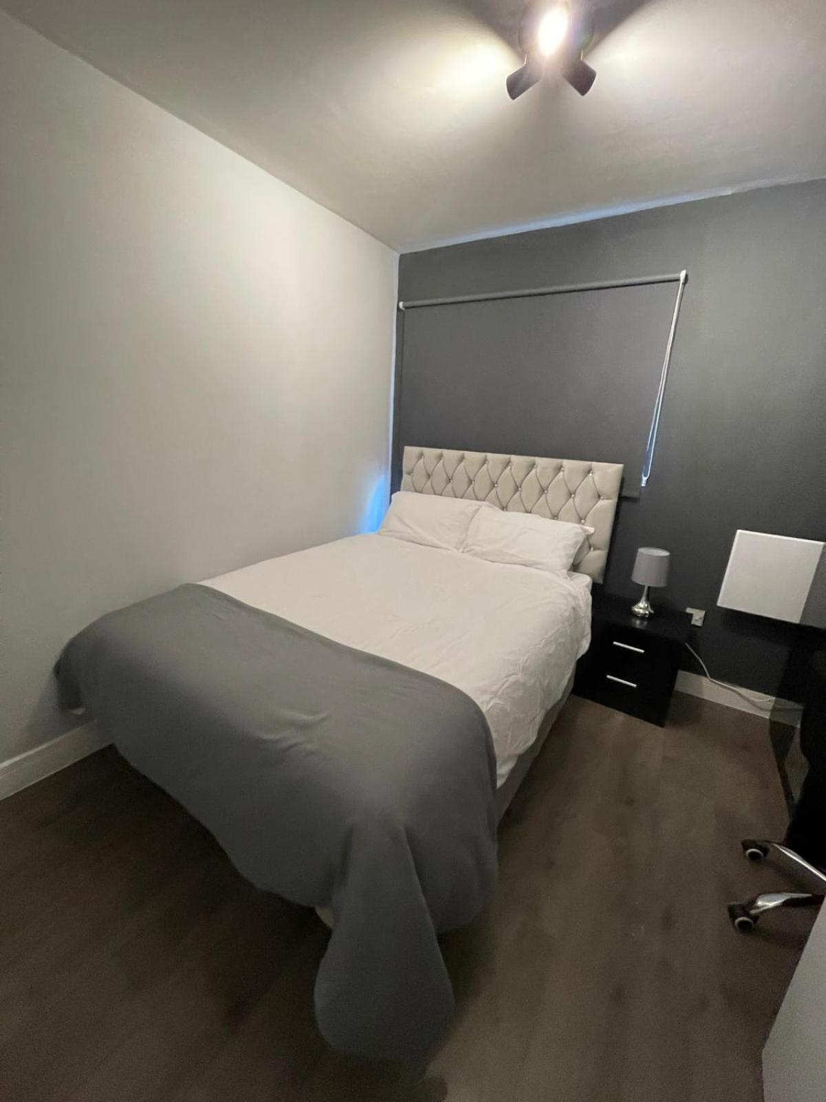 Letzi Private En-suite Near Wembley Privatunterkunft *