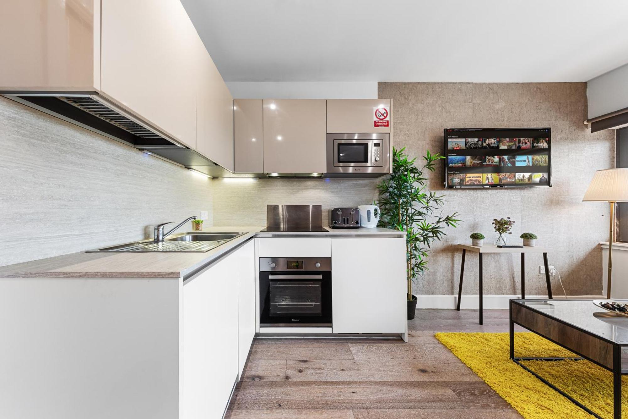 Stylish One Bedroom Flat - Sleeps 5 - Near Heathrow - Ub3 Apartment *