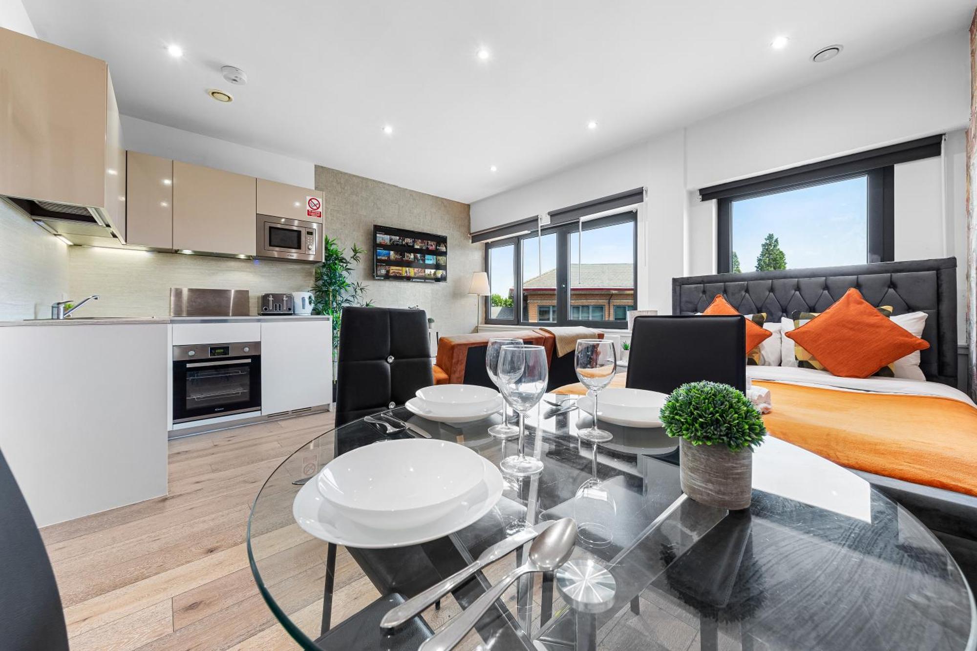 Apartment Stylish One Bedroom Flat - Sleeps 5 - Near Heathrow - Ub3 *
