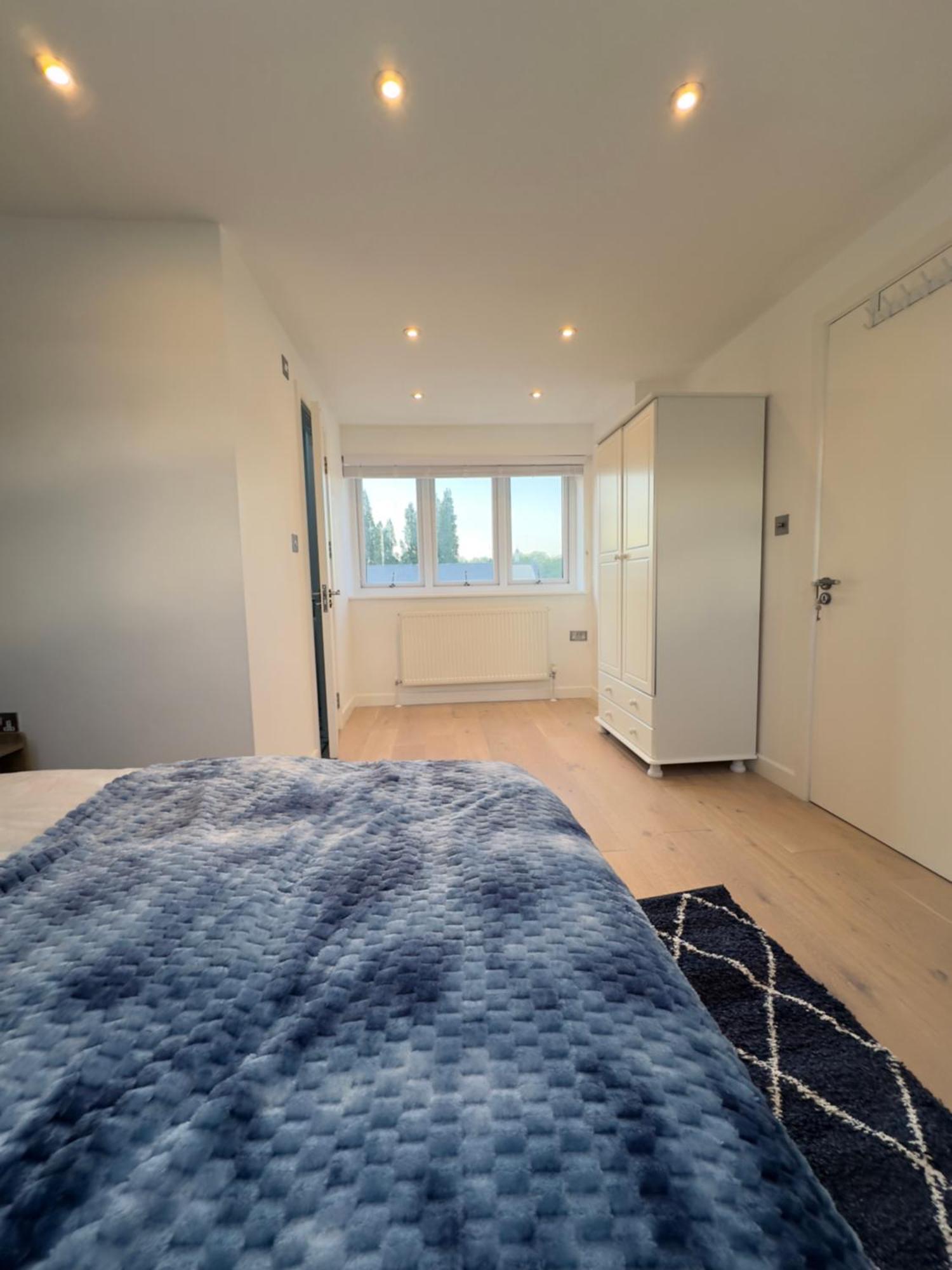 Apartment 2-bed, 2-bathroom Split Level Flat In Hackney With 2 Balconies London