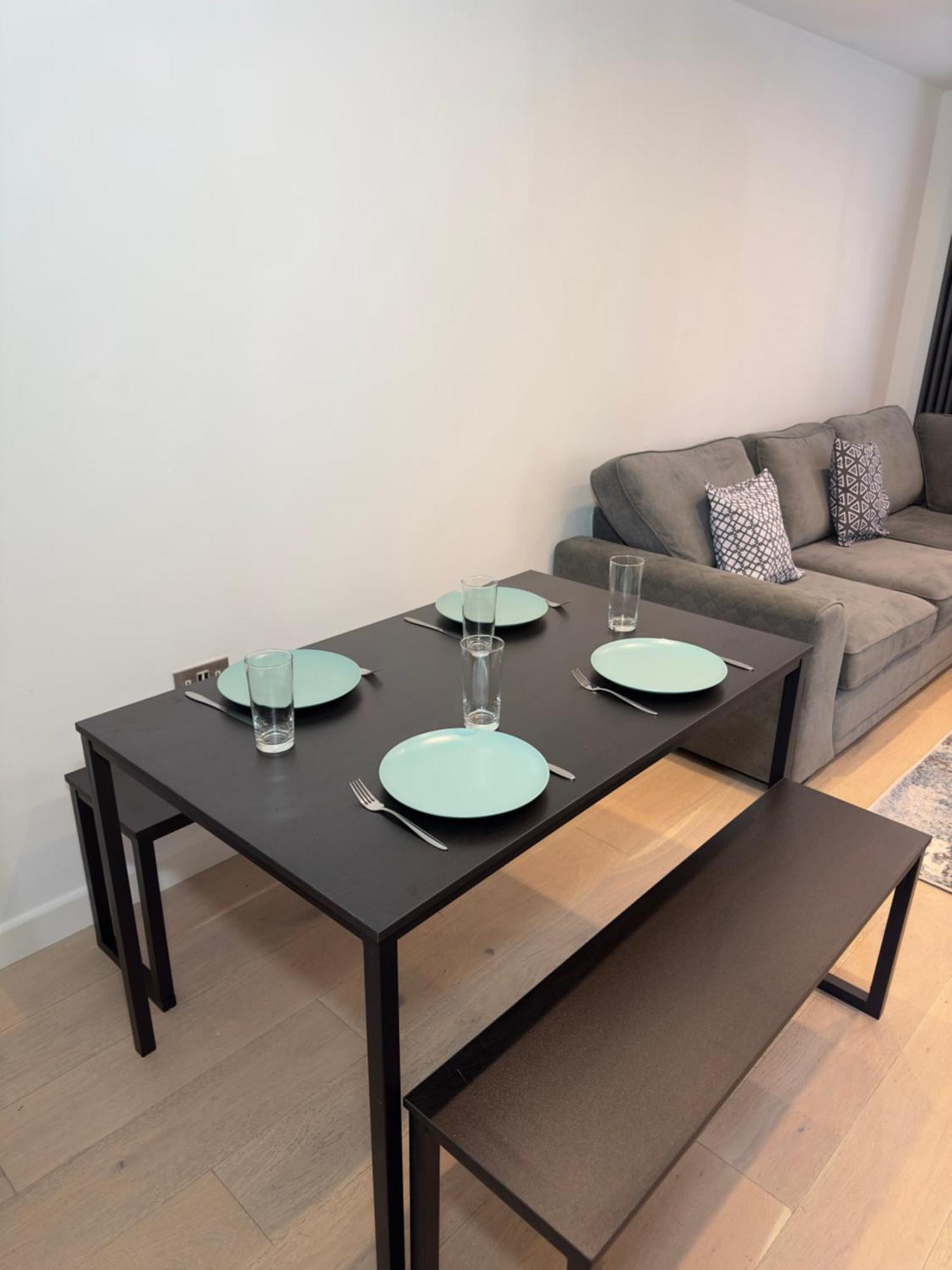 Apartment 2-bed, 2-bathroom Split Level Flat In Hackney With 2 Balconies London