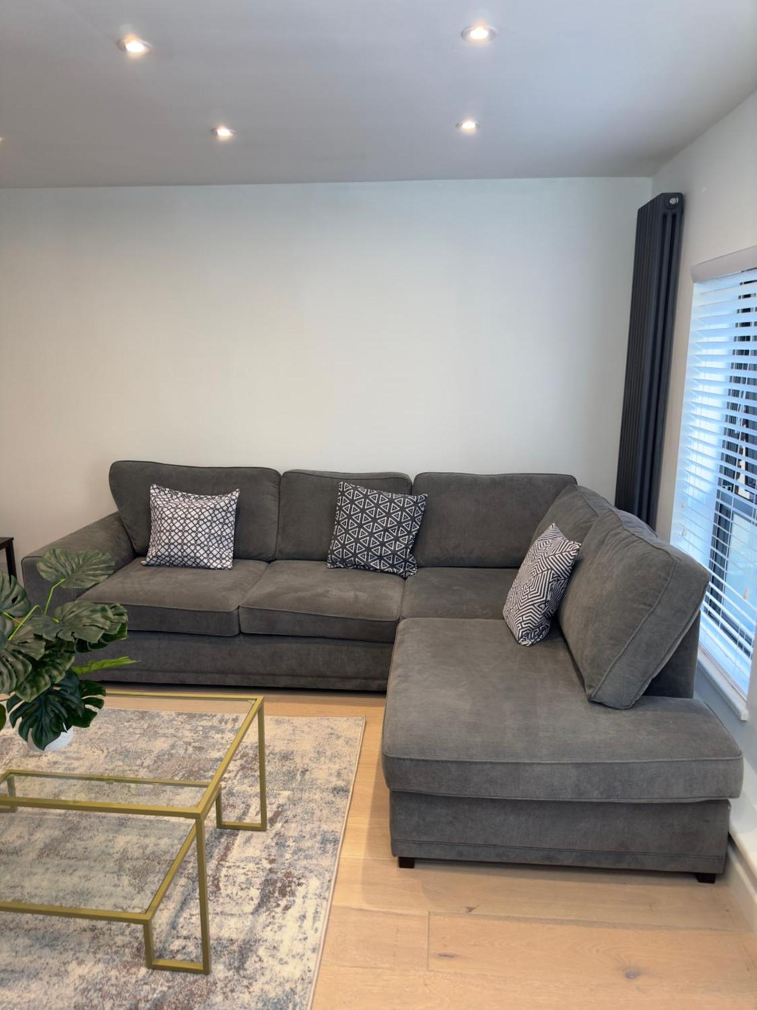 Apartment 2-bed, 2-bathroom Split Level Flat In Hackney With 2 Balconies