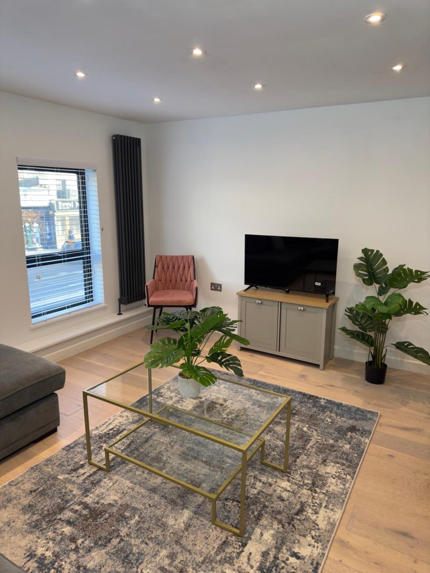 Apartment 2-bed, 2-bathroom Split Level Flat In Hackney With 2 Balconies London