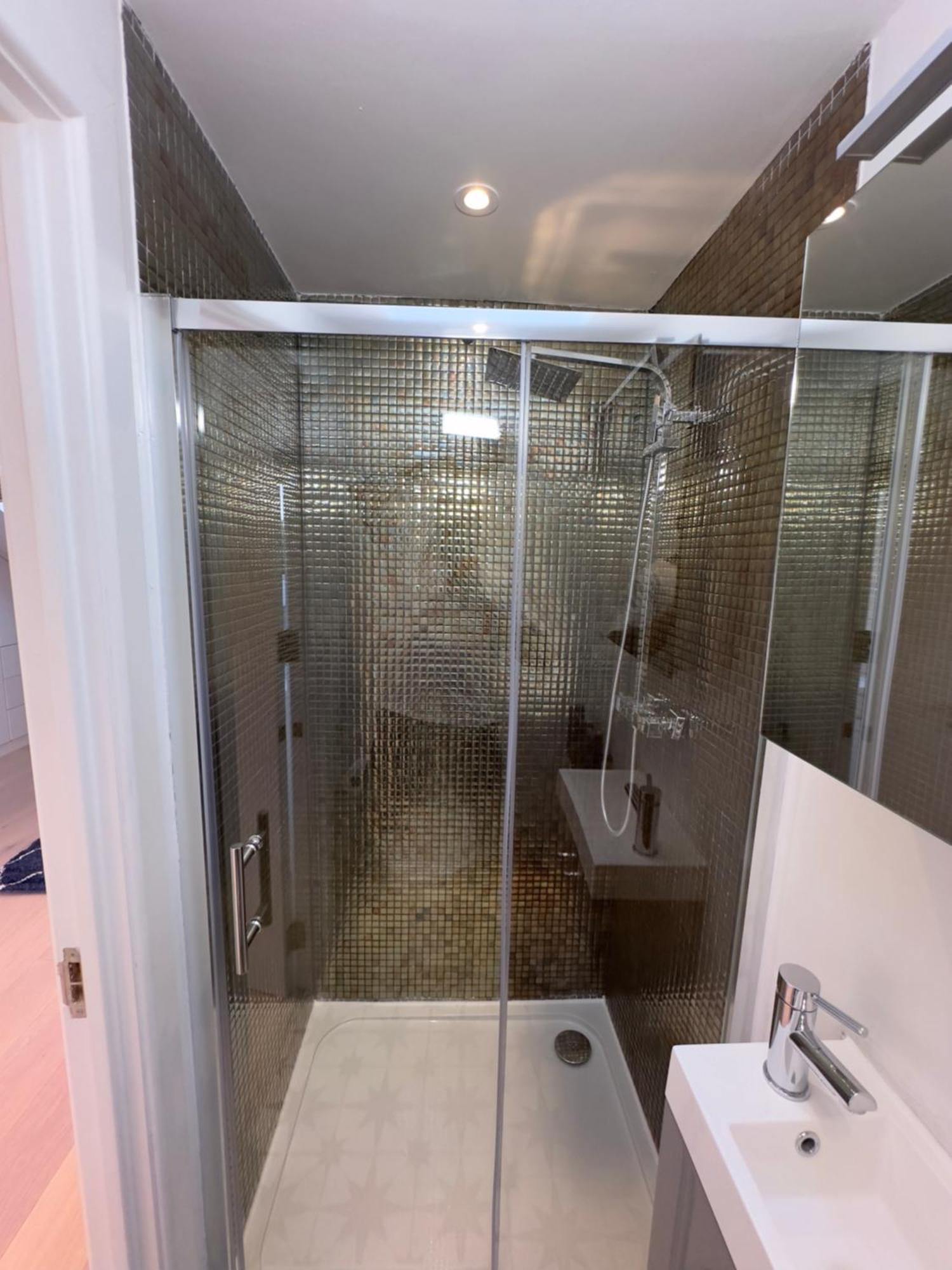 2-bed, 2-bathroom Split Level Flat In Hackney With 2 Balconies Apartment *