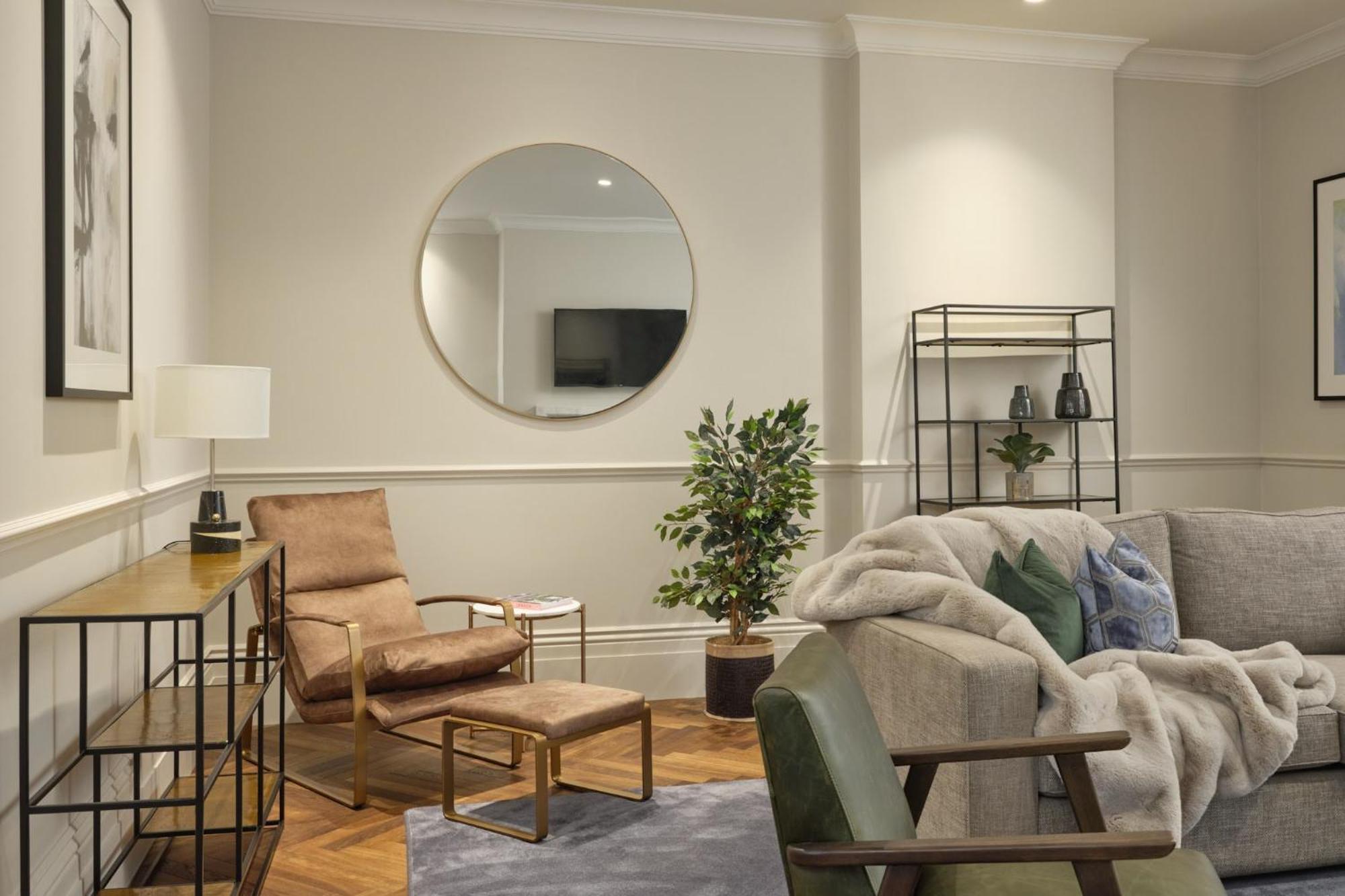 High Spec Award Winning Marlyebone Aprt - Sleeps 6 *
