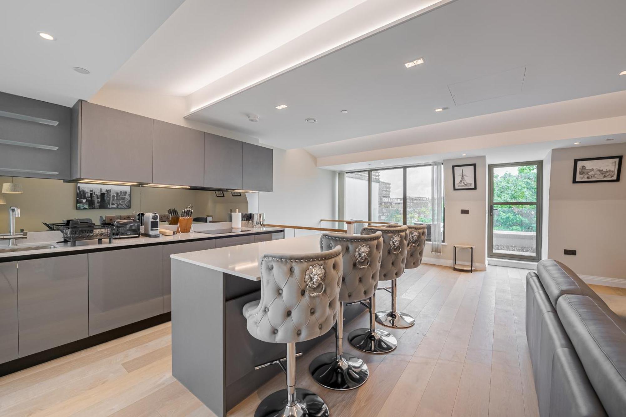 Arcadia Residences - Luxury In Kensington