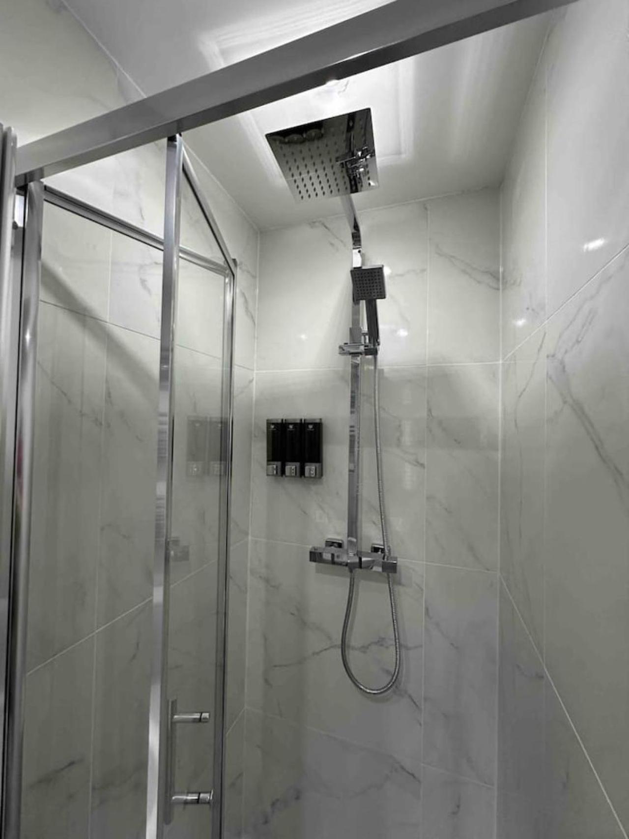 Guest house Zone 1 *