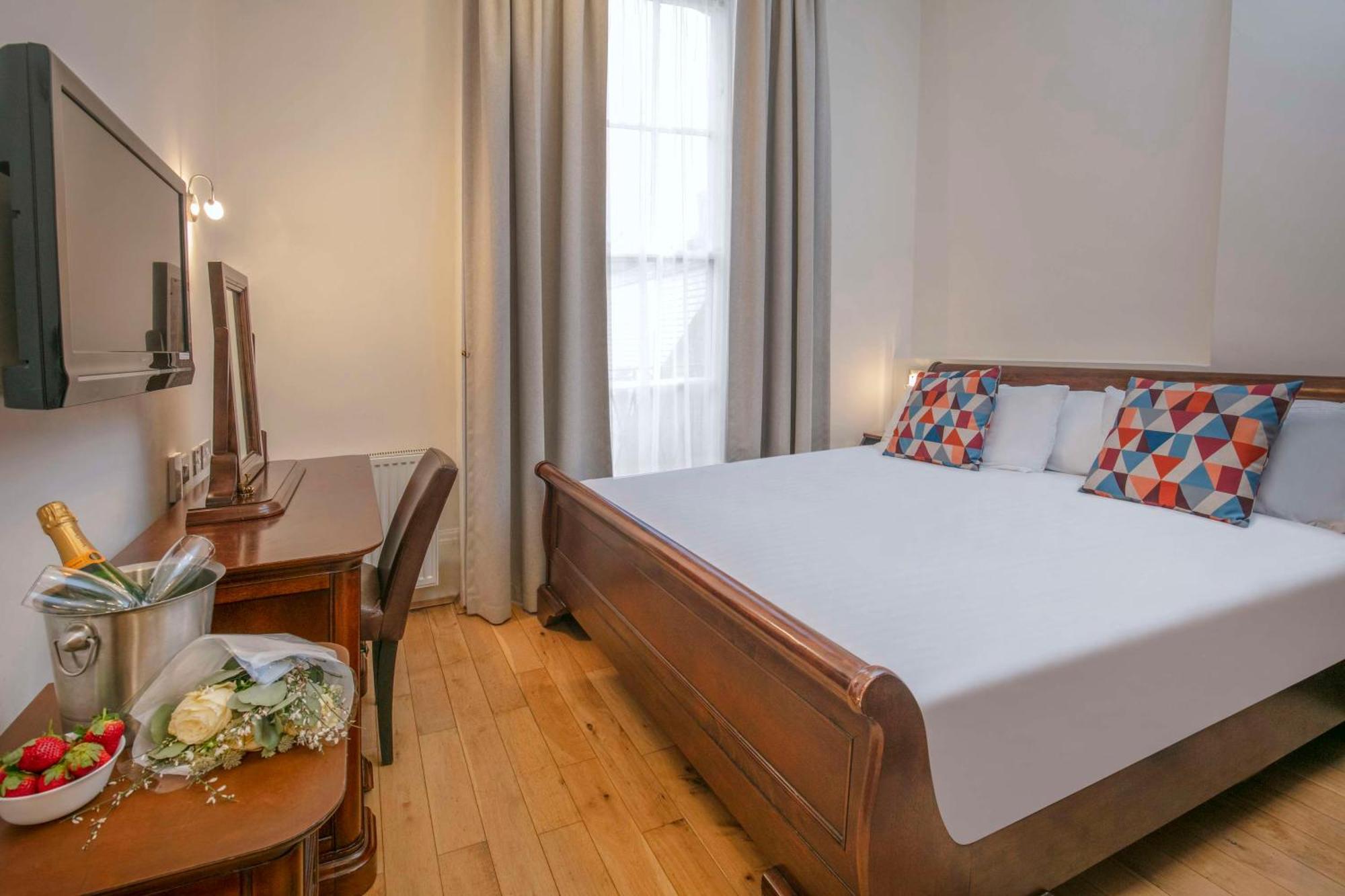 Hotel Queensway Hotel, Sure Collection By Western Londen