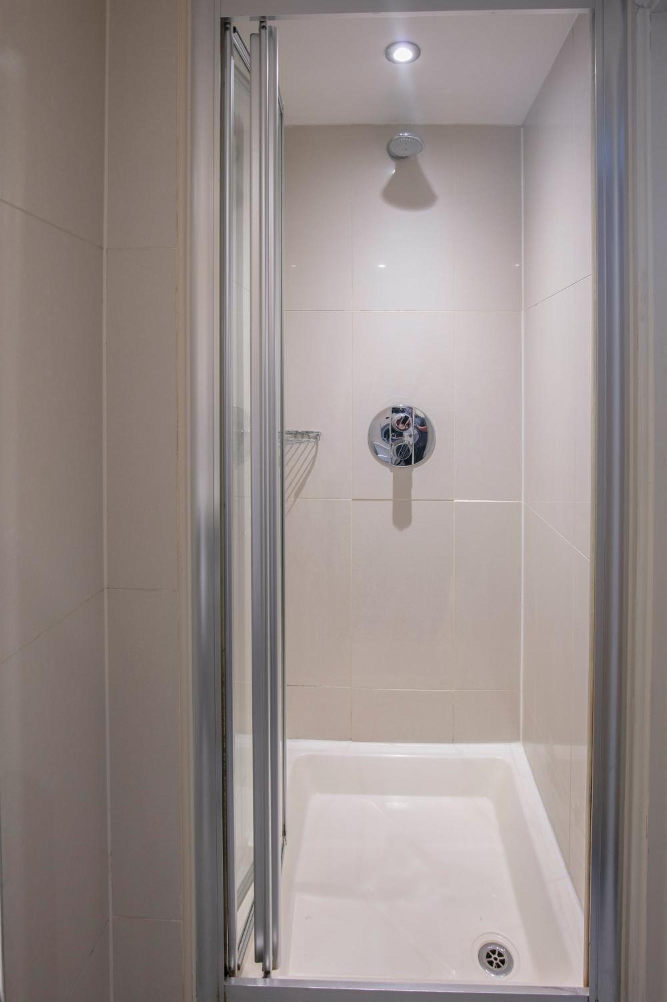 Queensway Hotel, Sure Collection By Western 3* Londen