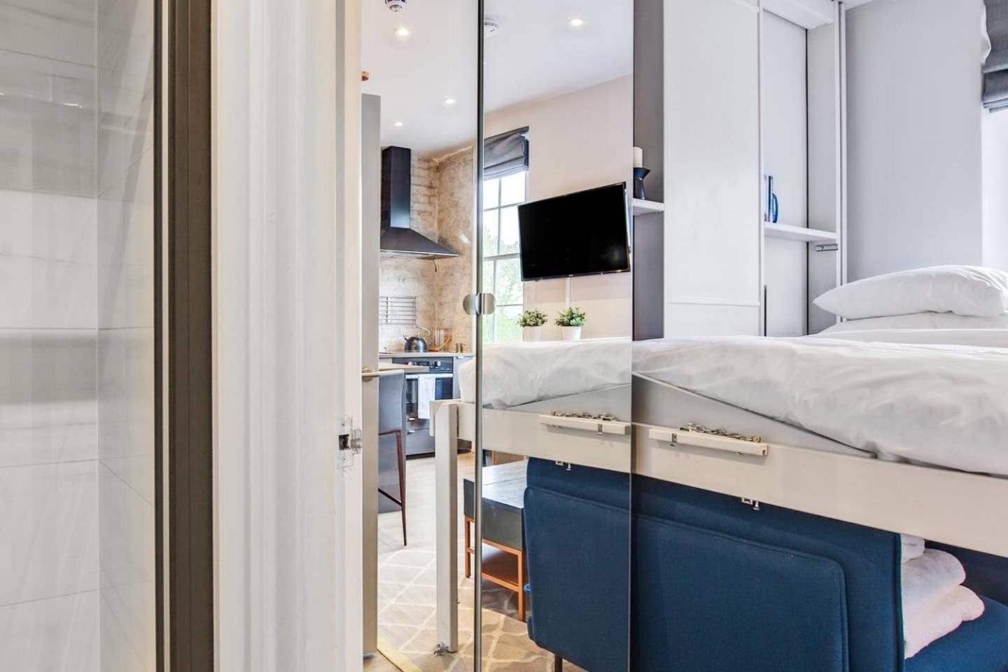 Design 1 Bed W/terrace Sleeps 3 In Camden *