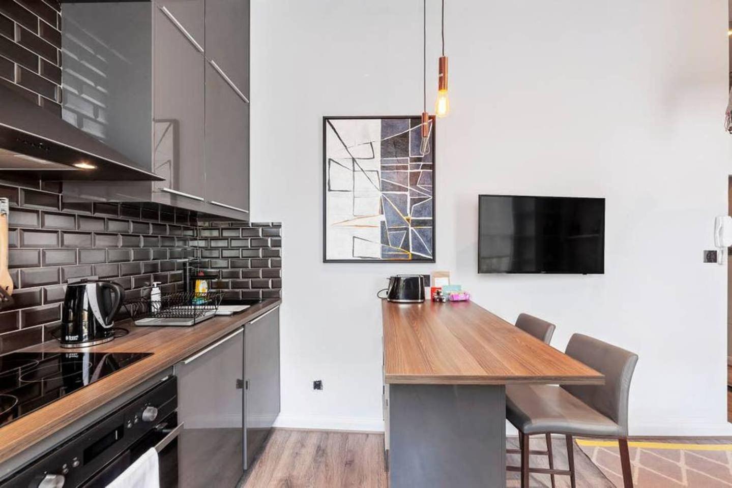 Design 1 Bed W/terrace Sleeps 3 In Camden Appartement