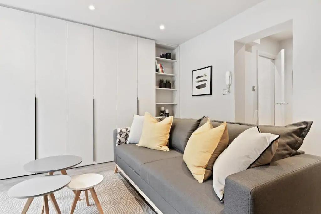 Design 1 Bed W/terrace Sleeps 3 In Camden Londen