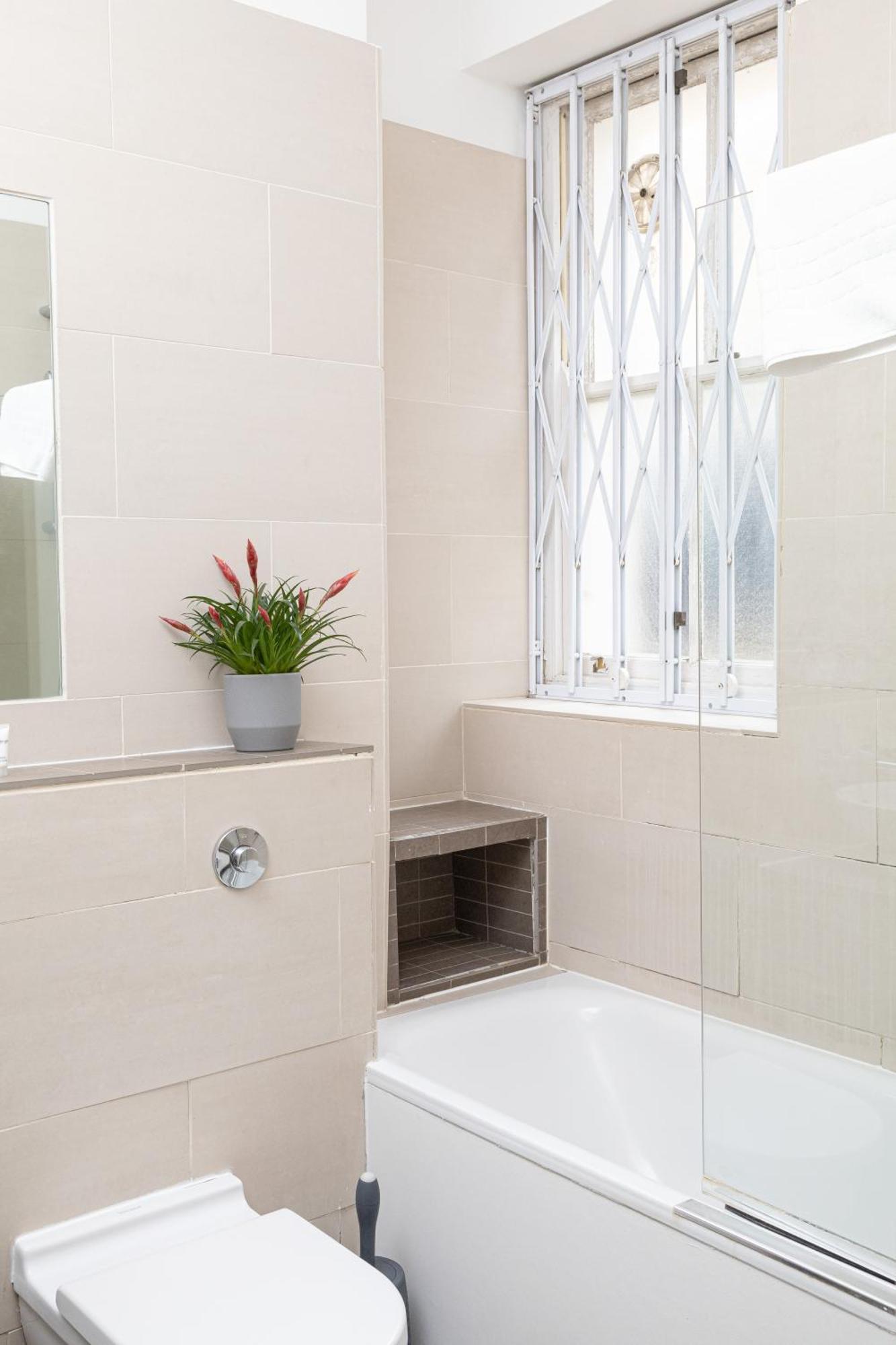 Luxury 3bedroom In Thames-side Living London