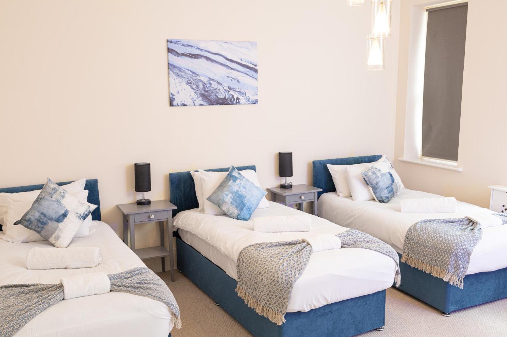 Luxury 3bedroom In Thames-side Living Apartment London