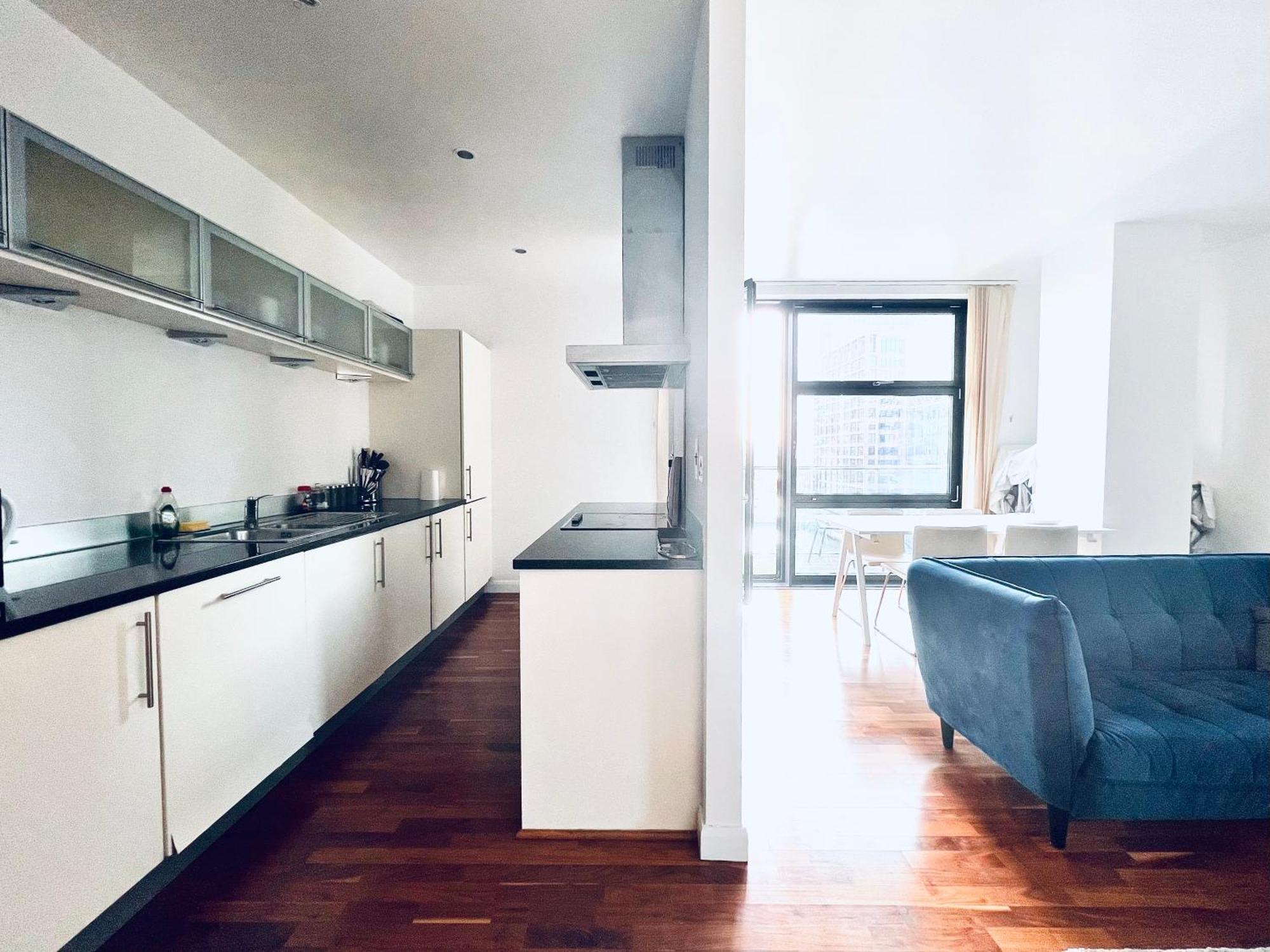 2 Bedroom Discovery Dock * London