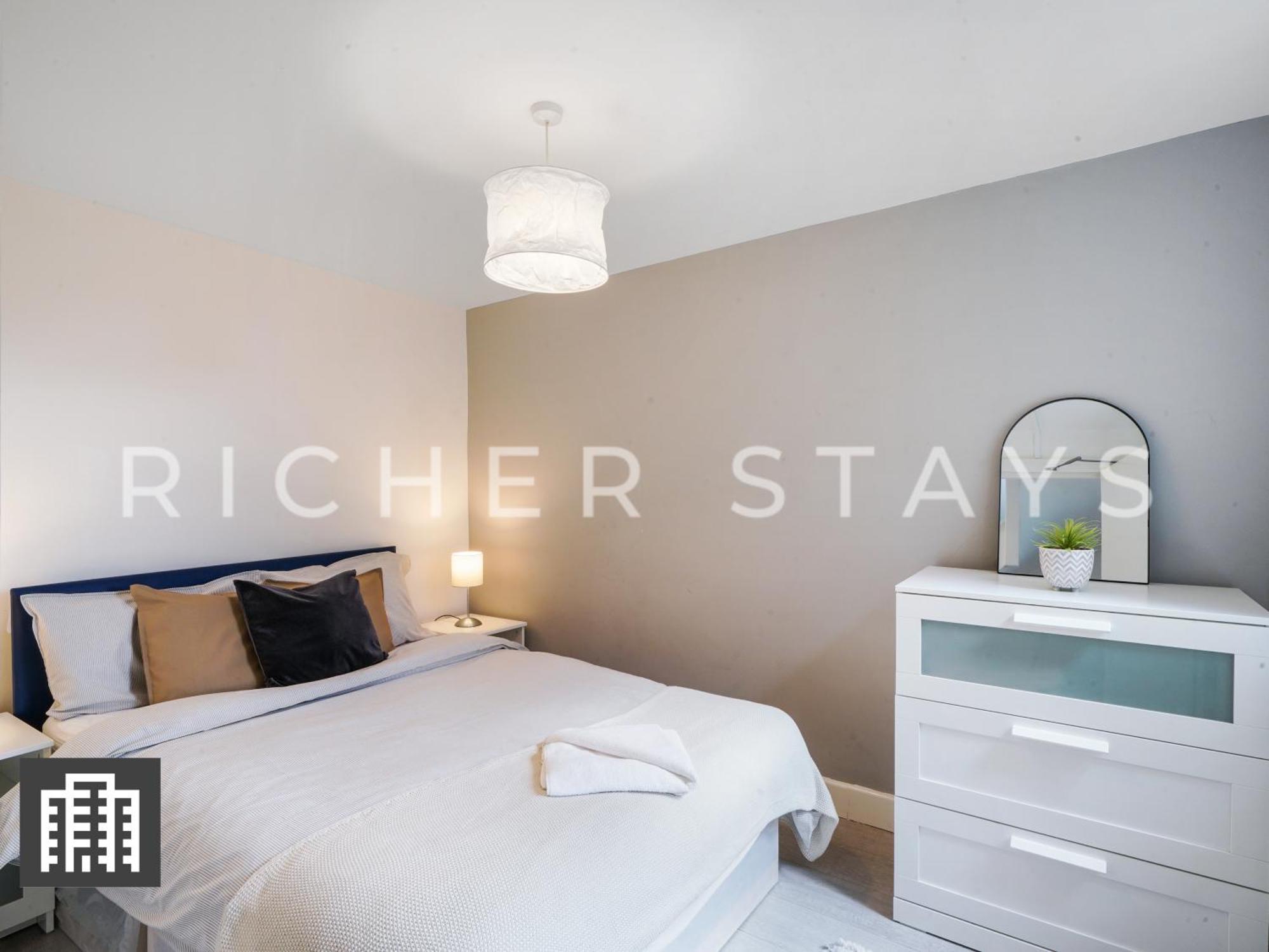 Large For Contractors & Families - Garden & Amenities