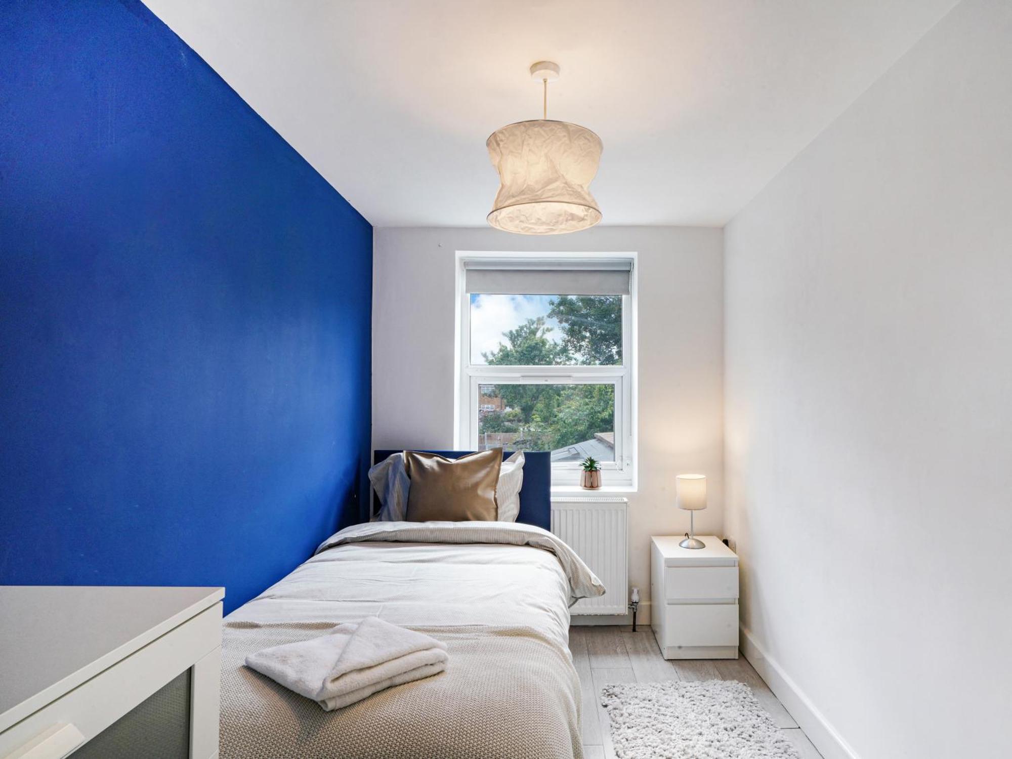 Large For Contractors & Families - Garden & Amenities London