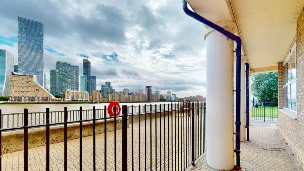 85 Tivoli Court, Rotherhithe Street, London, Se16 5ud London