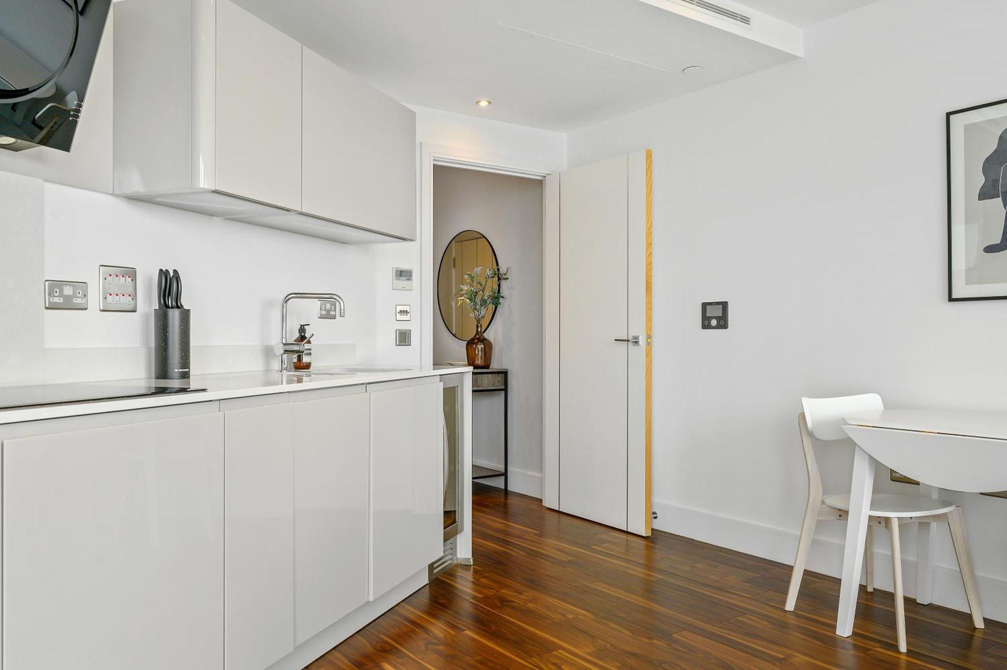 Stunning 1-bed In Apartamento *