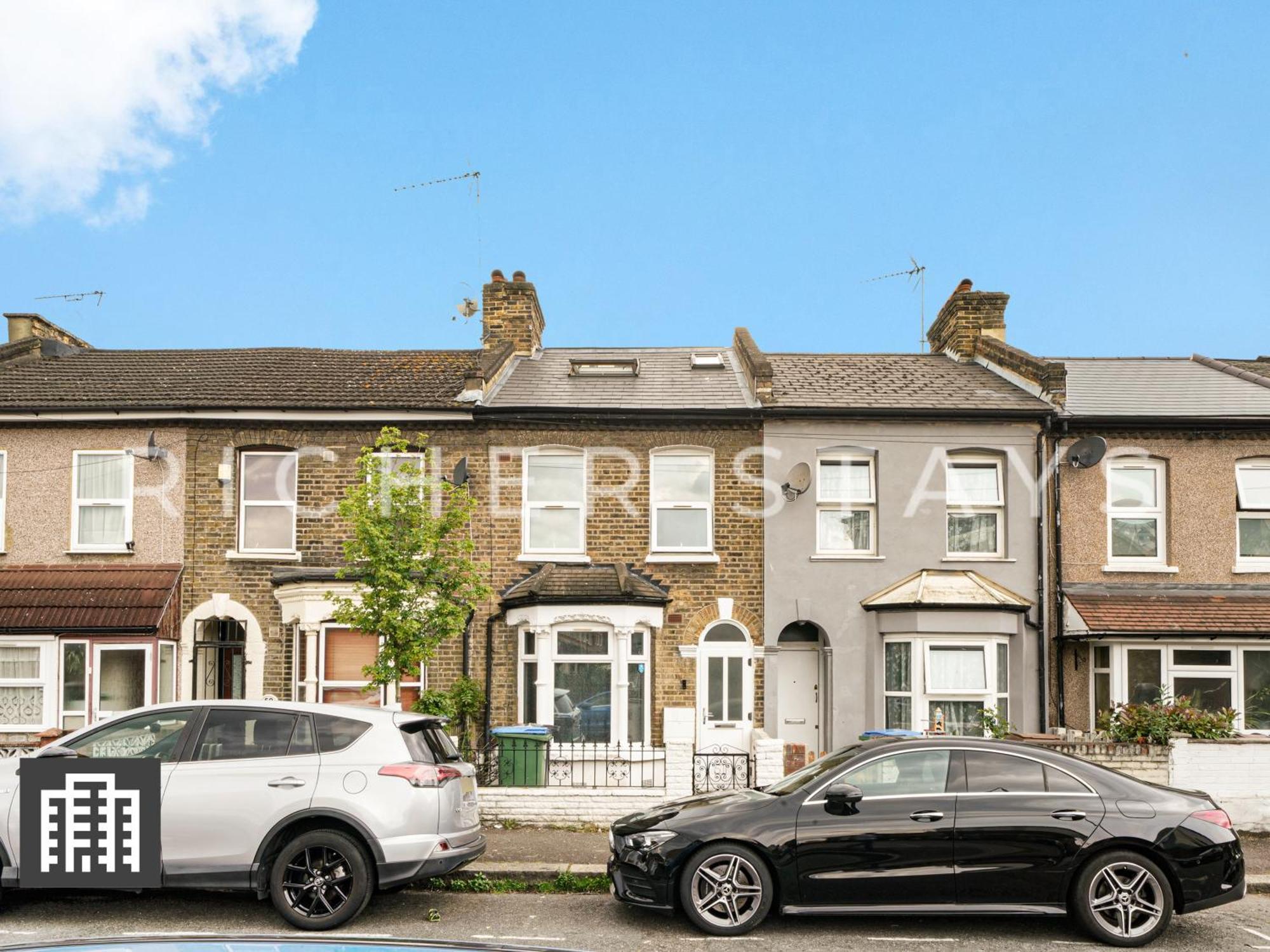 Large For Contractors & Families - Garden & Amenities London