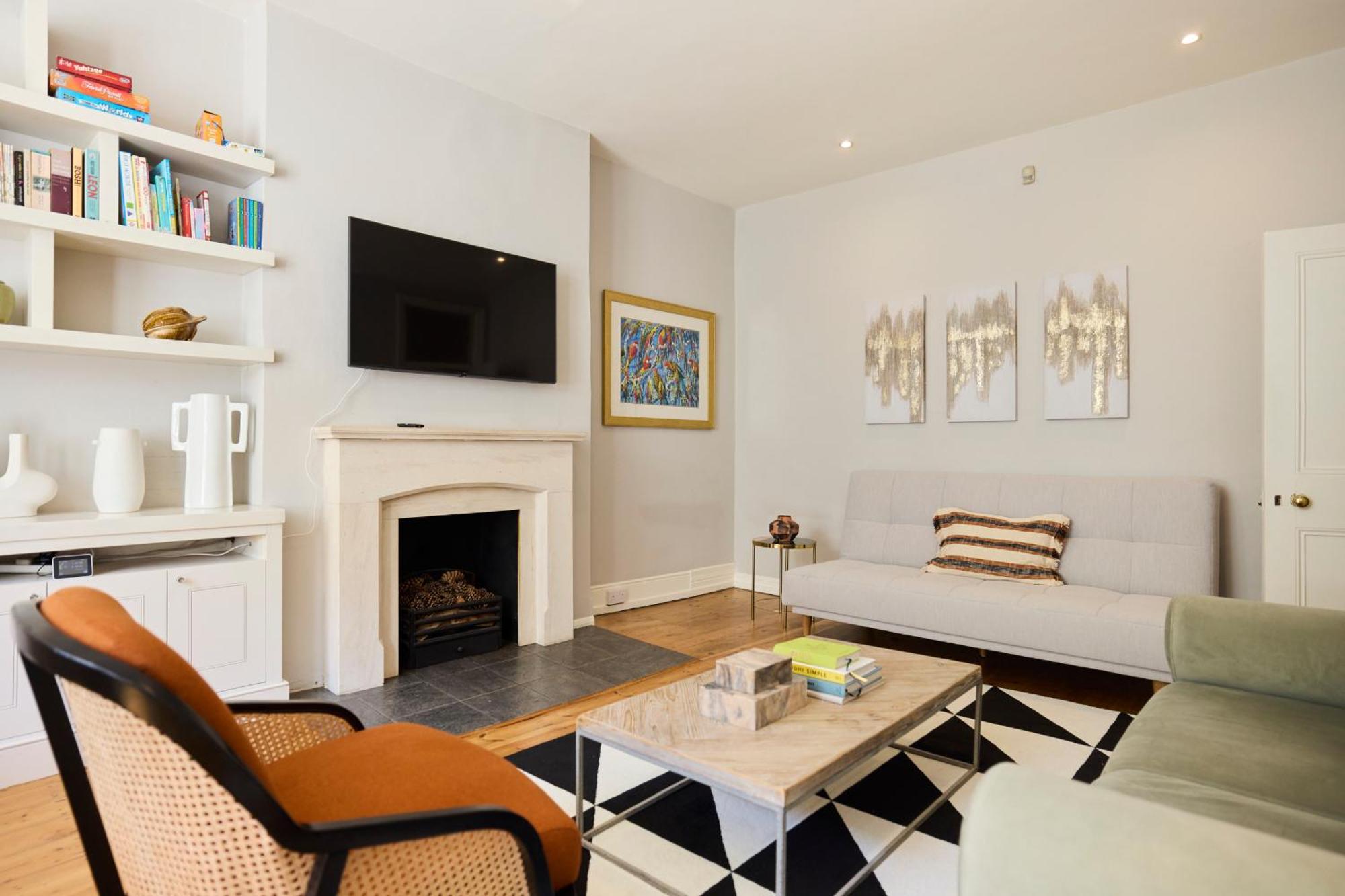 The West Kensington Hideout - Cozy 2bdr Flat With Garden Apartment