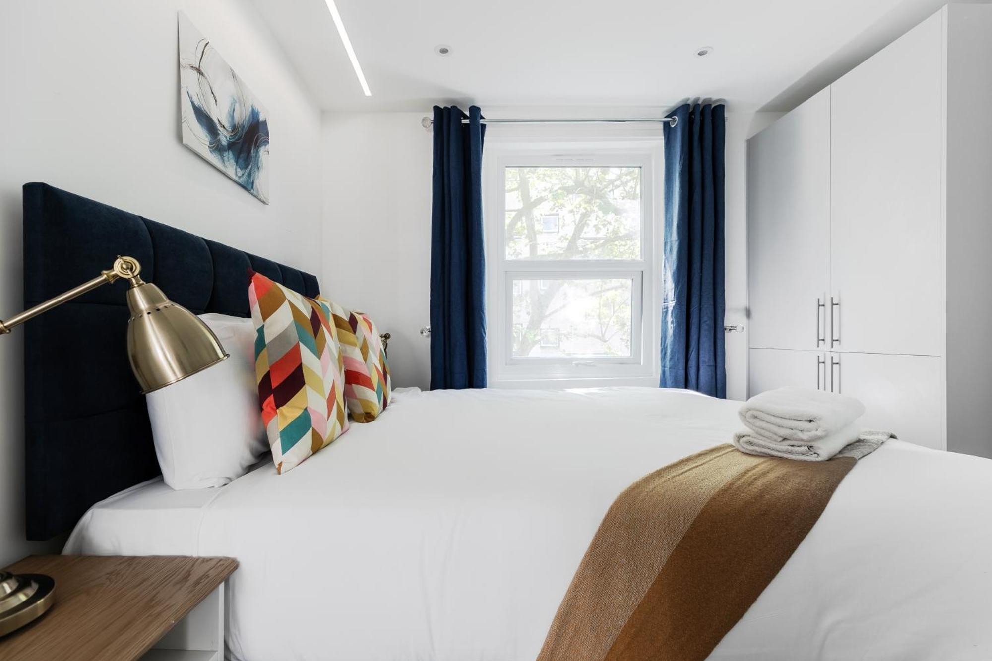 Comfortable Near Harrods * London