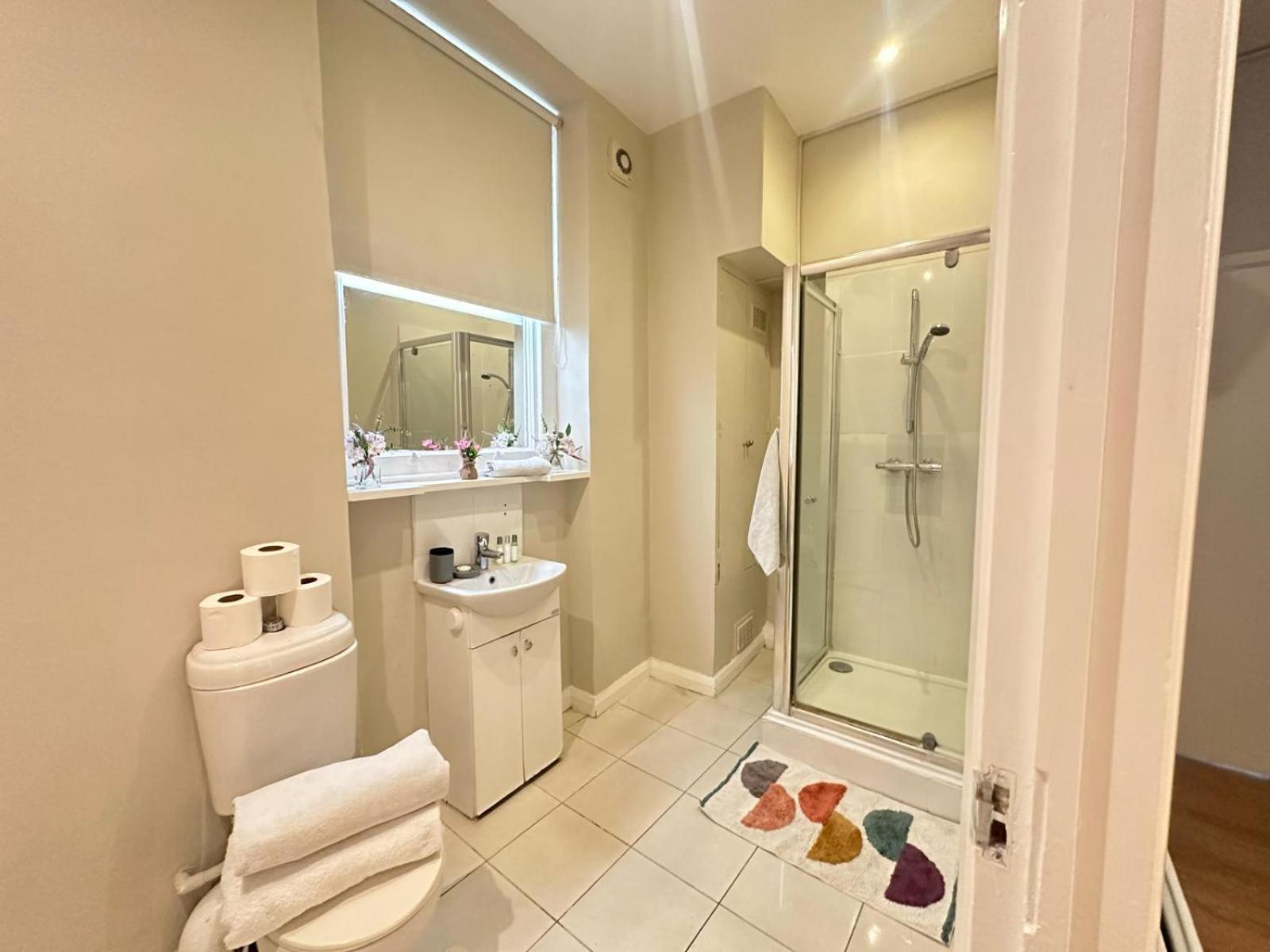 Comfortable One Bedroom Eye Apartment