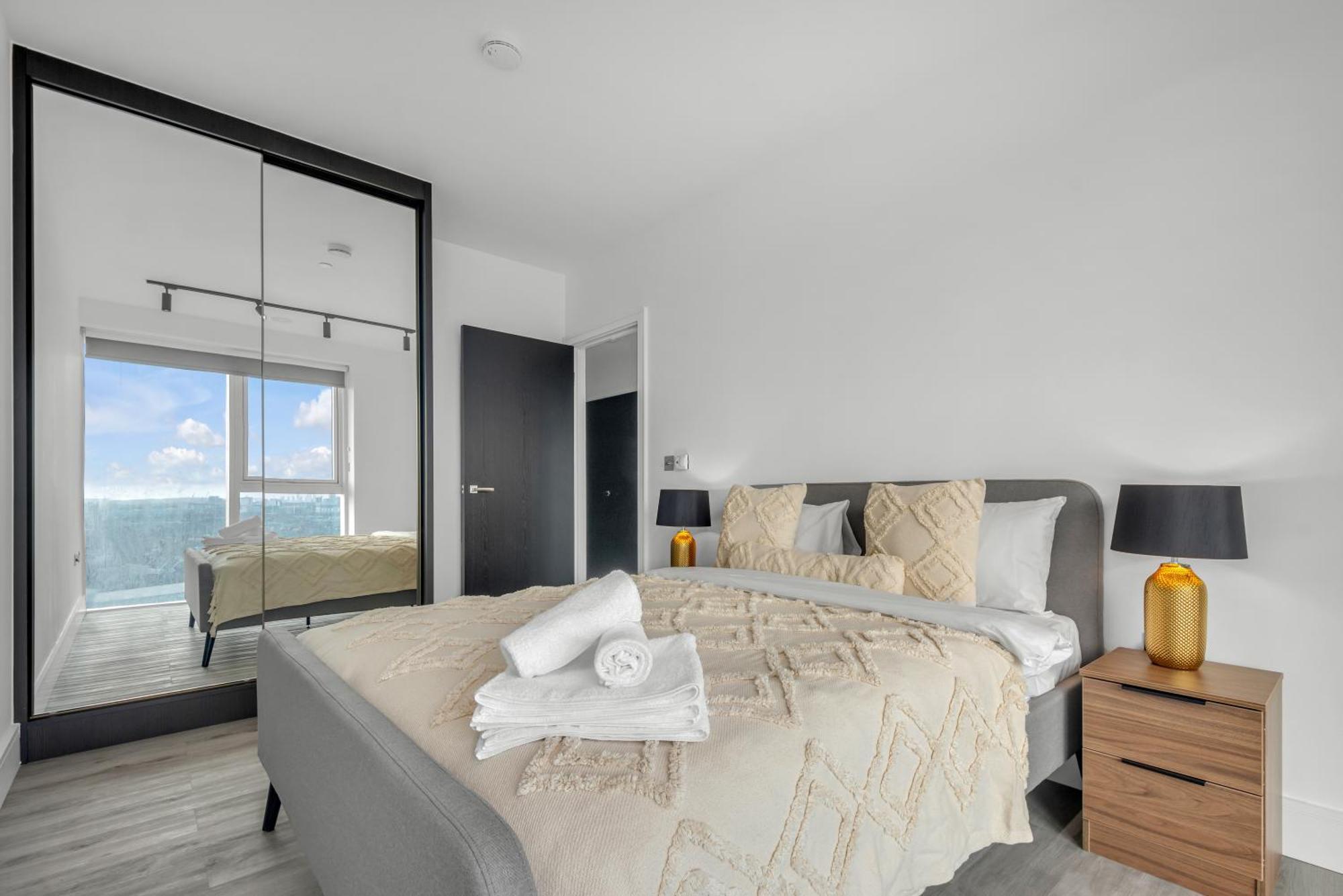 Apartment Mysquare Modern One & Two Bedrooms Flat In North Acton Close To Ealing *