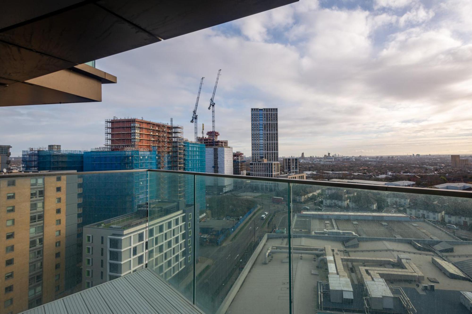 Mysquare Modern One & Two Bedrooms Flat In North Acton Close To Ealing Apartment