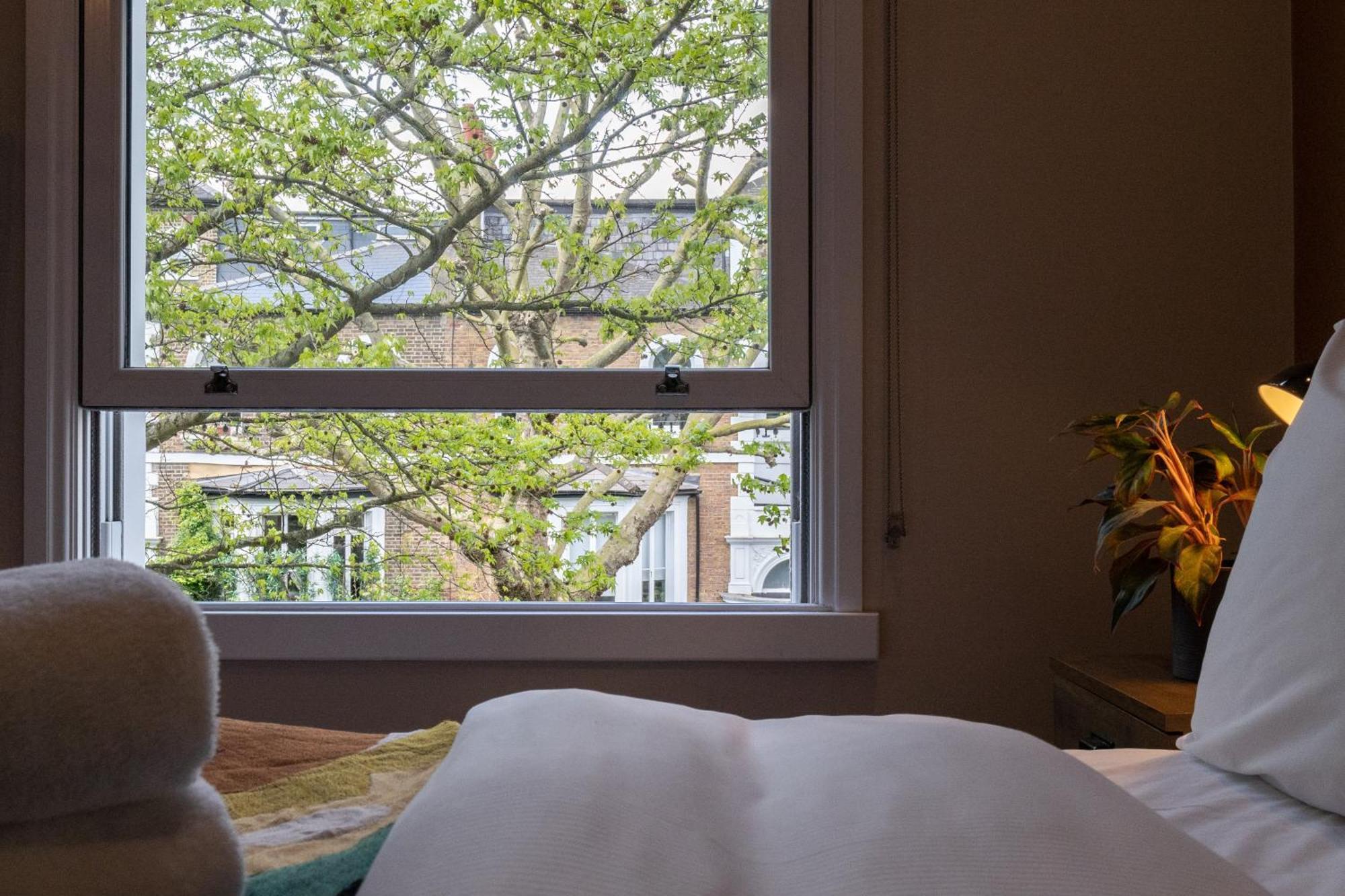 Room2 Hammersmith Townhouse London