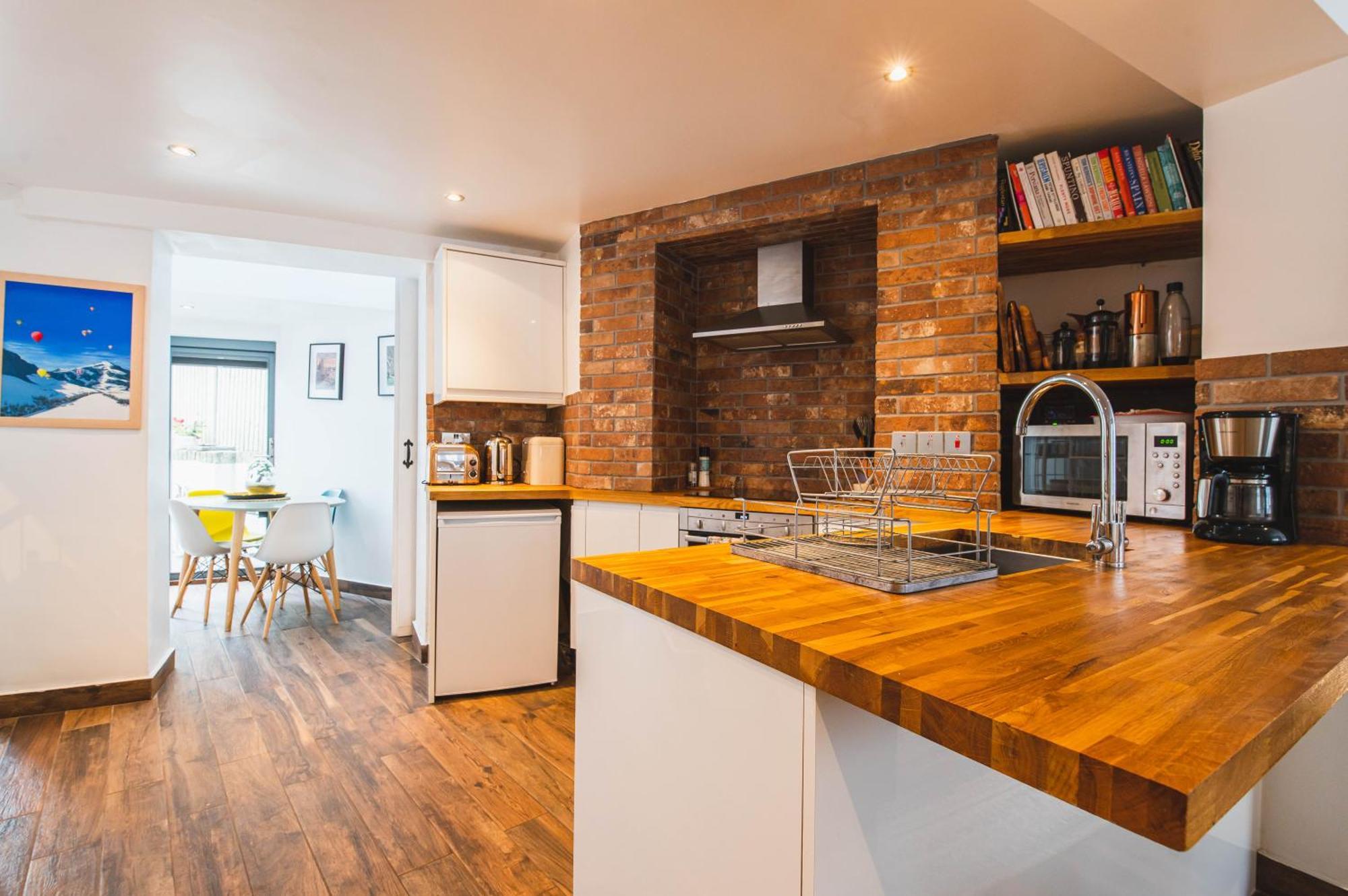 Pass The Keys - Modern & Stylish Garden In Islington * Londen