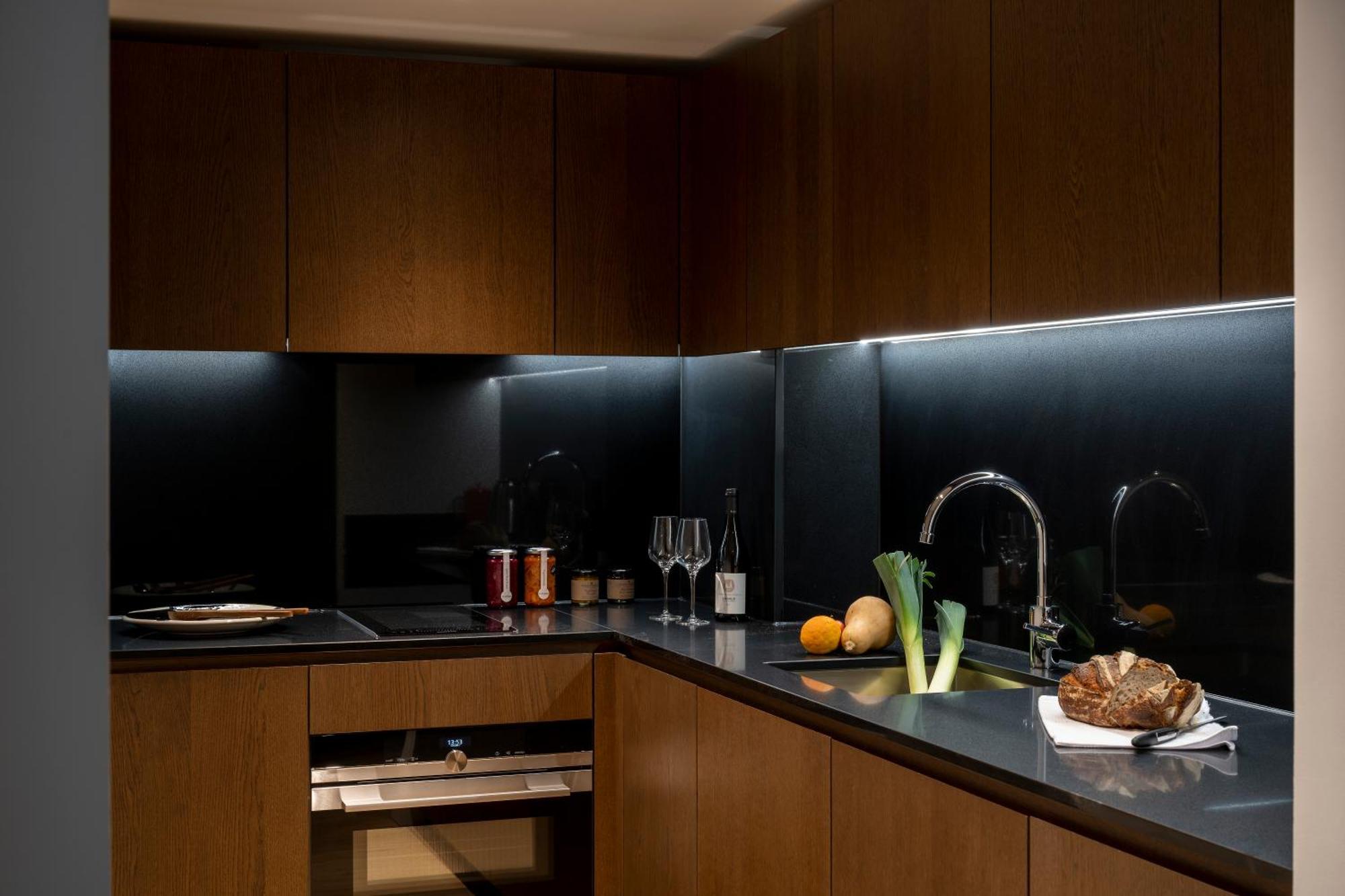 Cove Landmark Pinnacle 4* London