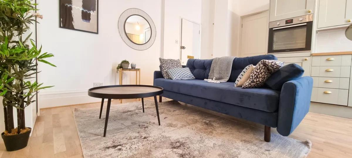 Knightsbridge Residences By Dena Elite Collection * Londen