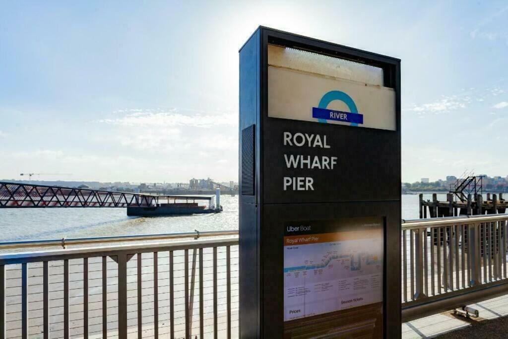 Escape - Royal Wharf Londen