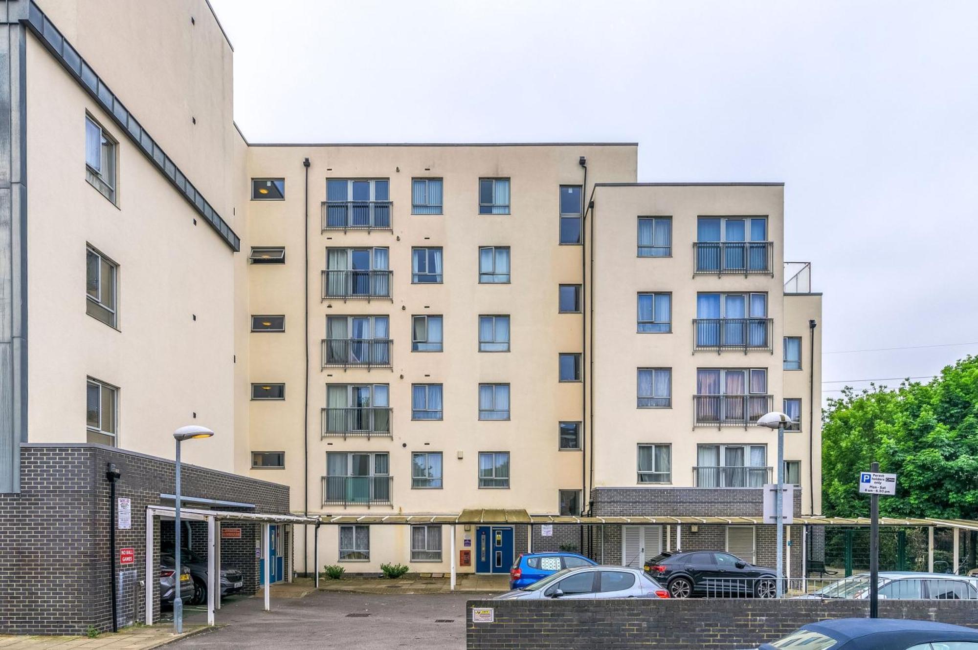 Warm 2-bed Flat By Livestay Short Lets & Serviced Appartement