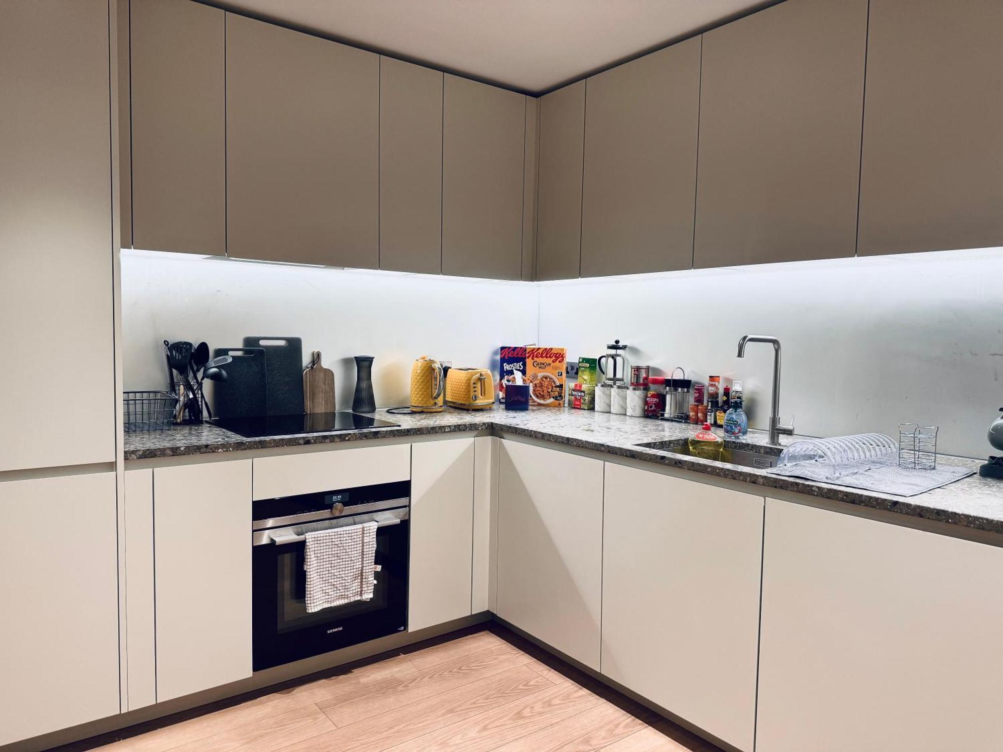 Lovely 2bedroom At O2 01 Apartment London