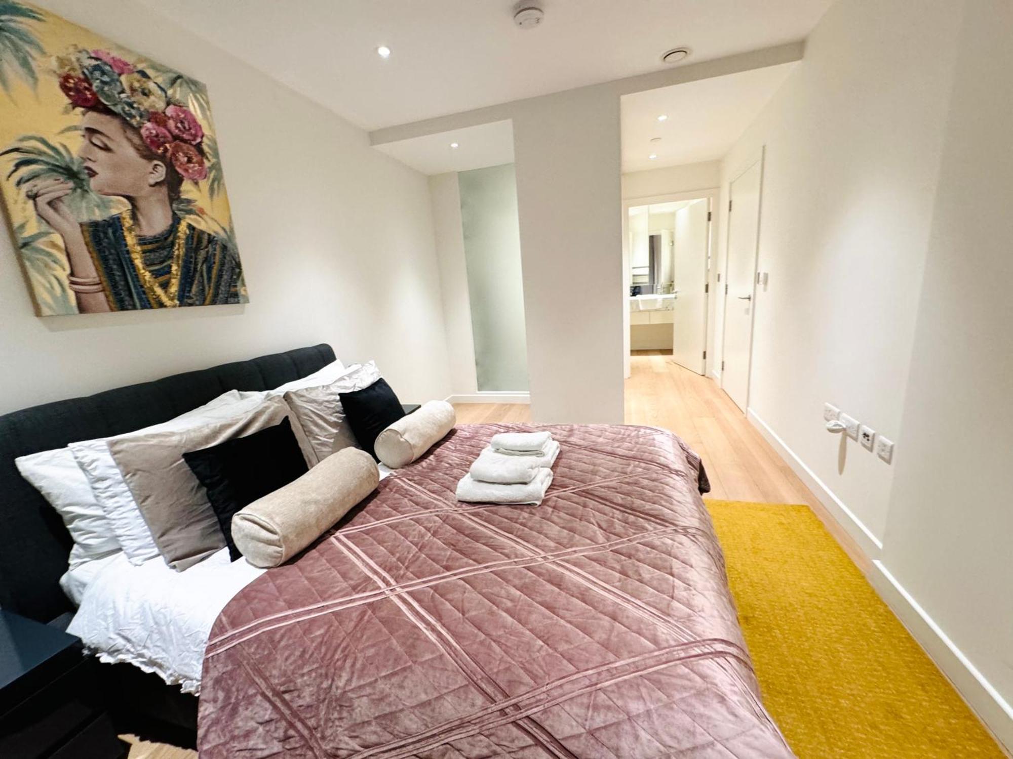 Apartment Lovely 2bedroom At O2 01 *