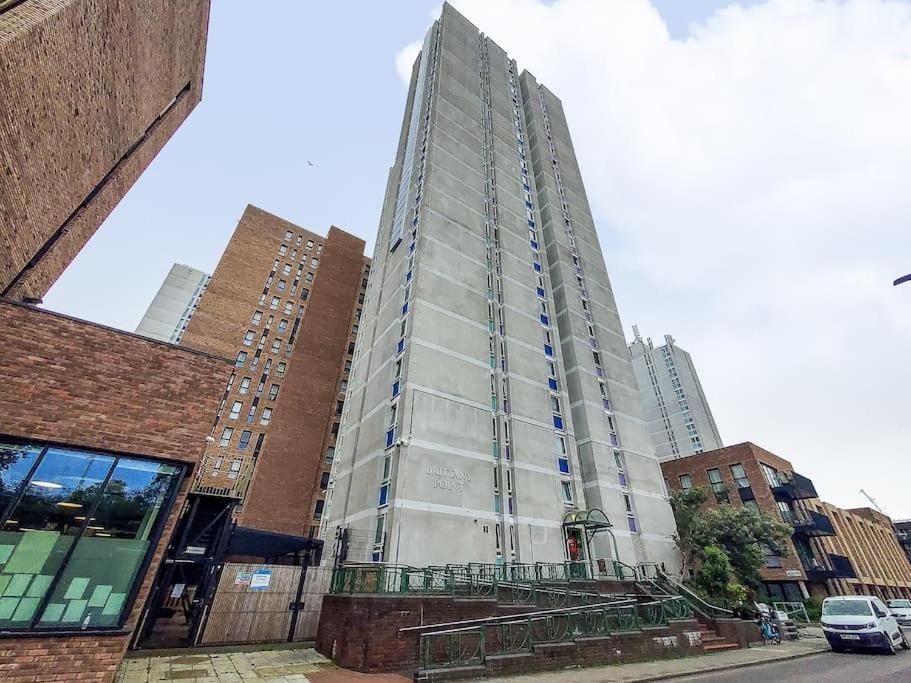 Appartement Modern Living In Stylish 3-bed Flat Londen