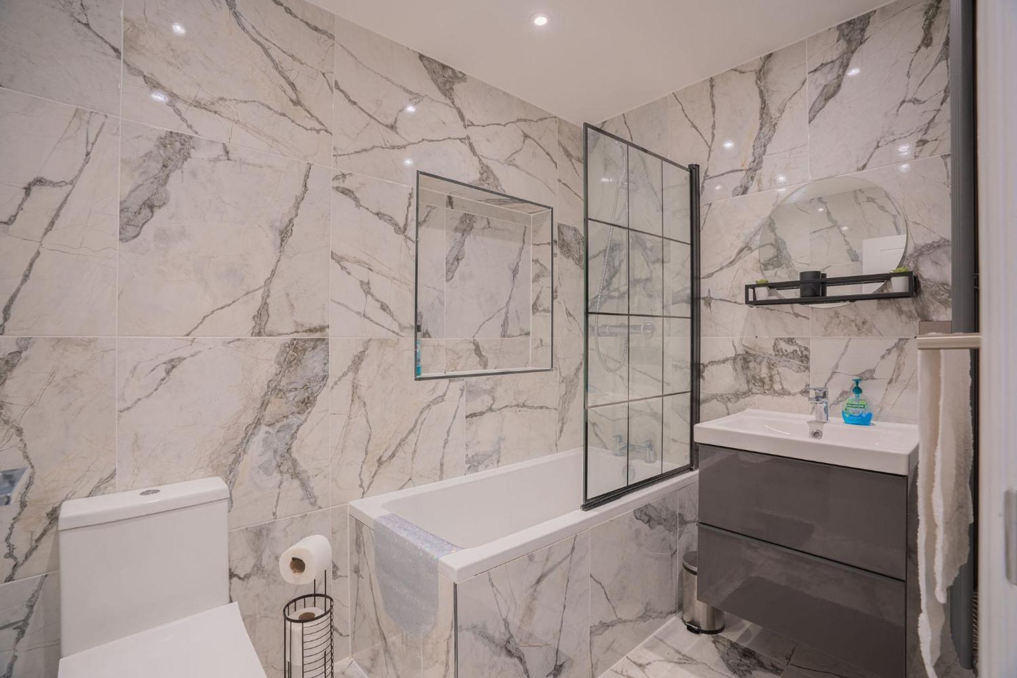 Ferienhaus Stunning 3 Bd House-tottenham Hotspur Stadium-parking And Wifi Free London