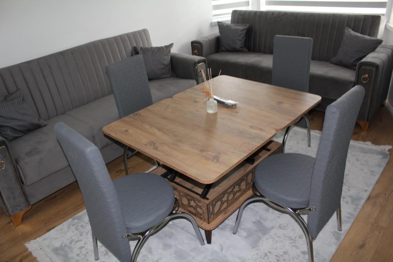 Apartment 2 Bedroom Entire Flat 2 Minutes From Underground