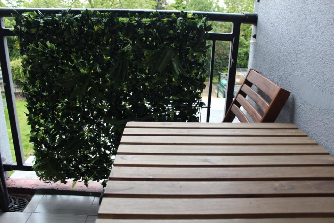 Apartment 2 Bedroom Entire Flat 2 Minutes From Underground *