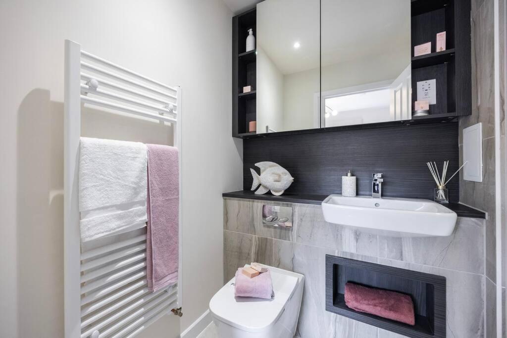 Appartement Free Parking/luxurious 3 Bd House/best Offer Londen