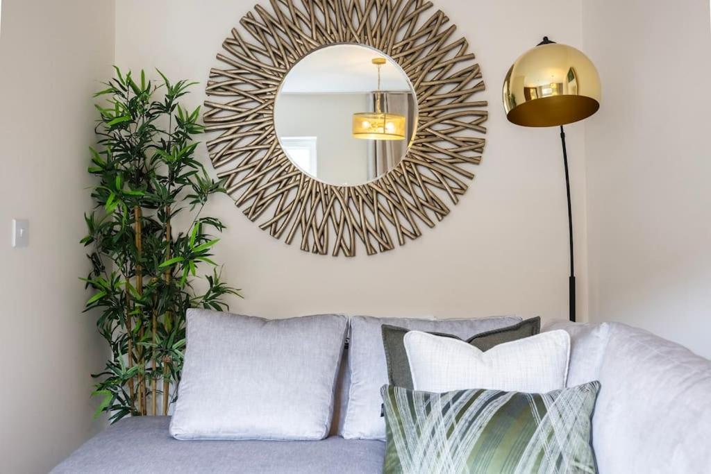 Free Parking/luxurious 3 Bd House/best Offer Londen