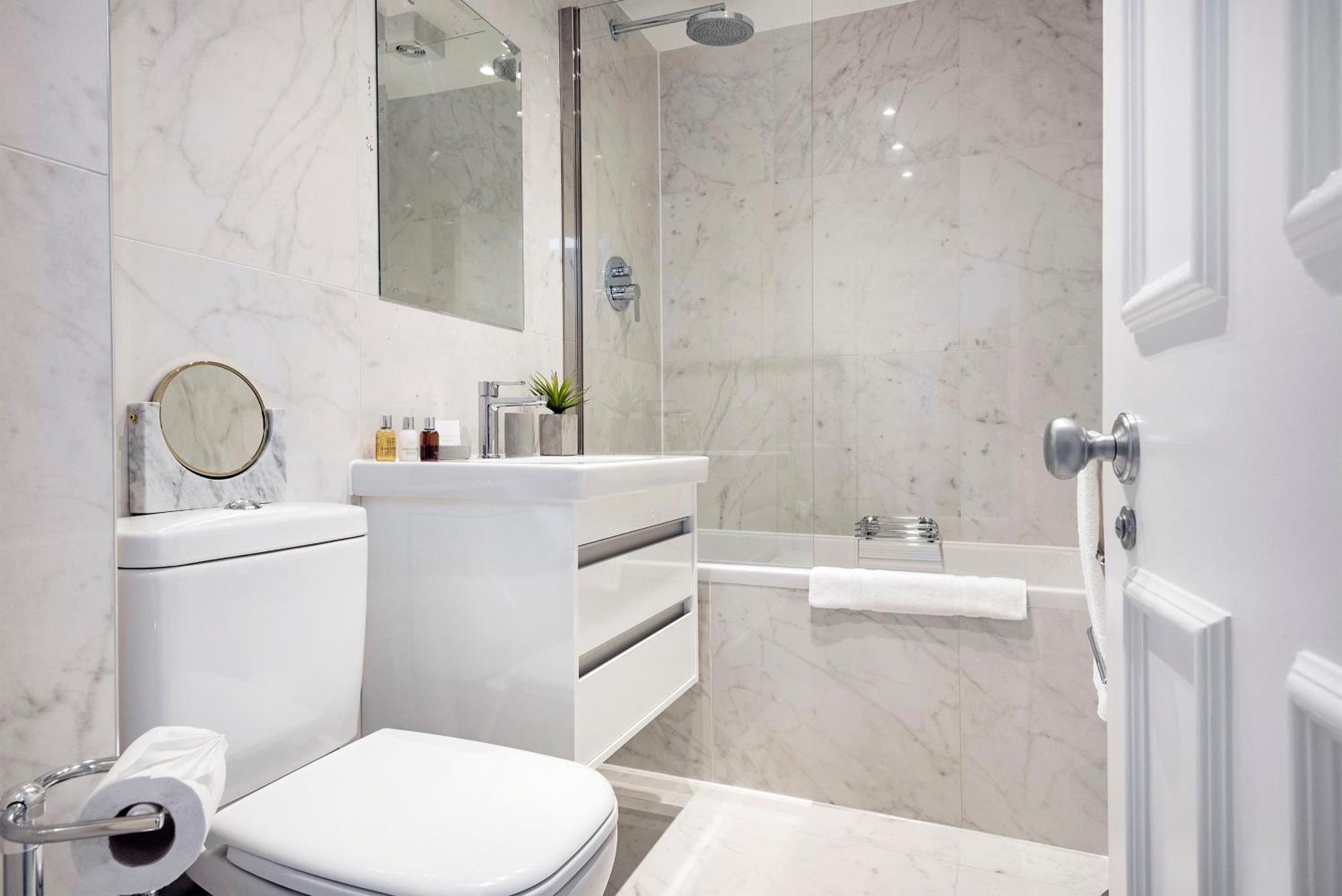 3 Sloane Gardens 2* London